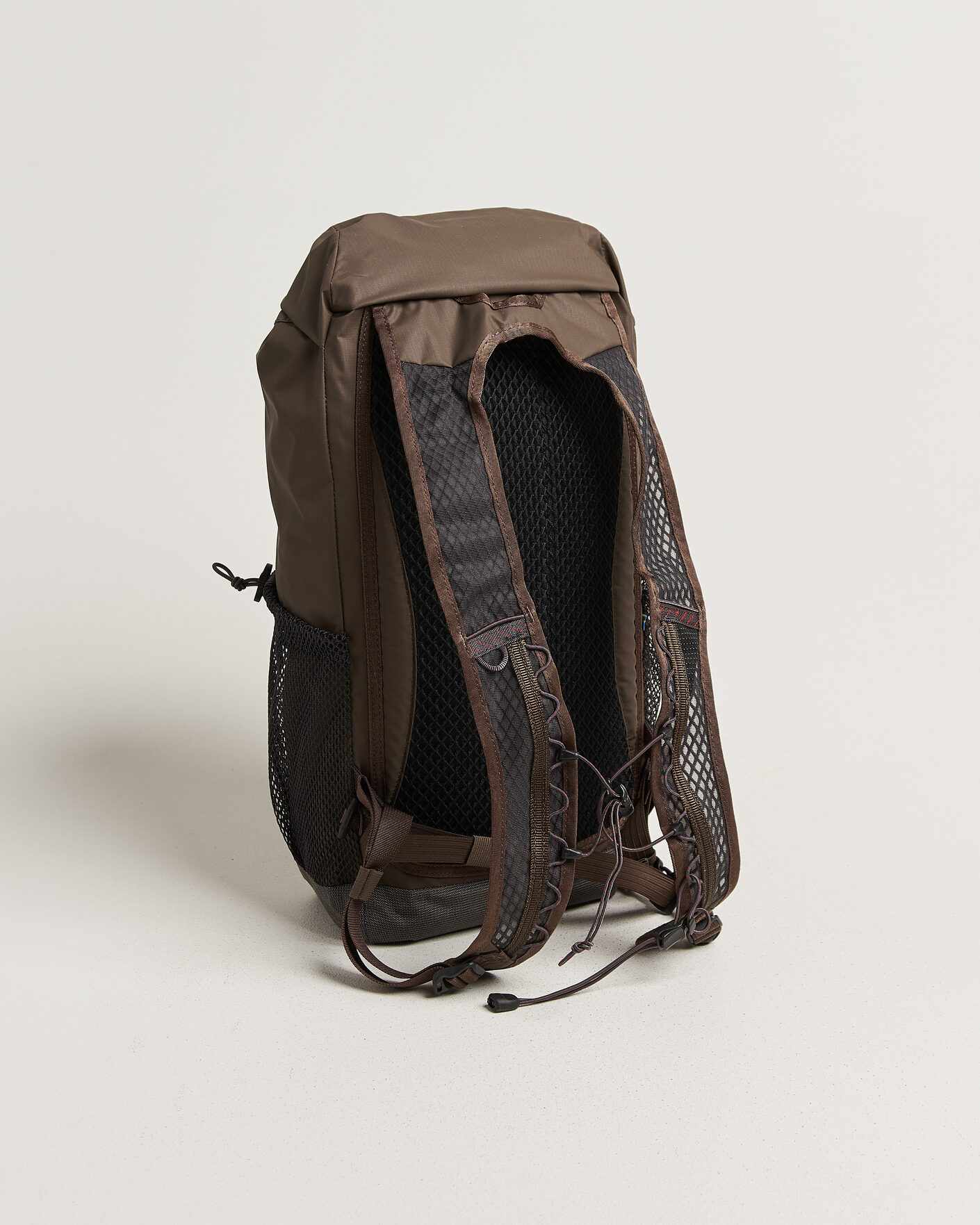 Mies | Laukut | Klättermusen | Fjörm Backpack 18L Slate Brown