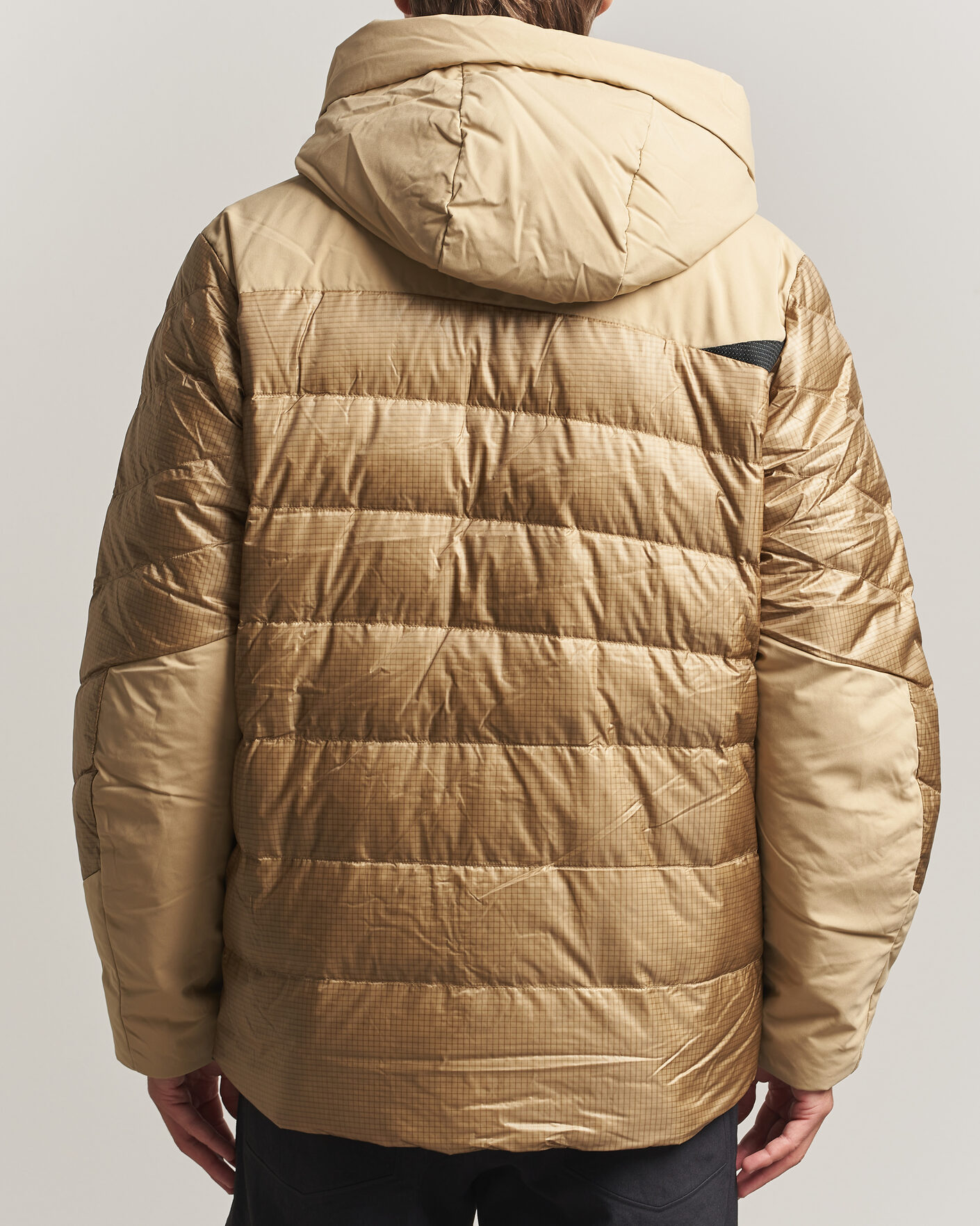 Mies | Takit | Klättermusen | Rå Hood Jacket Warm Sand