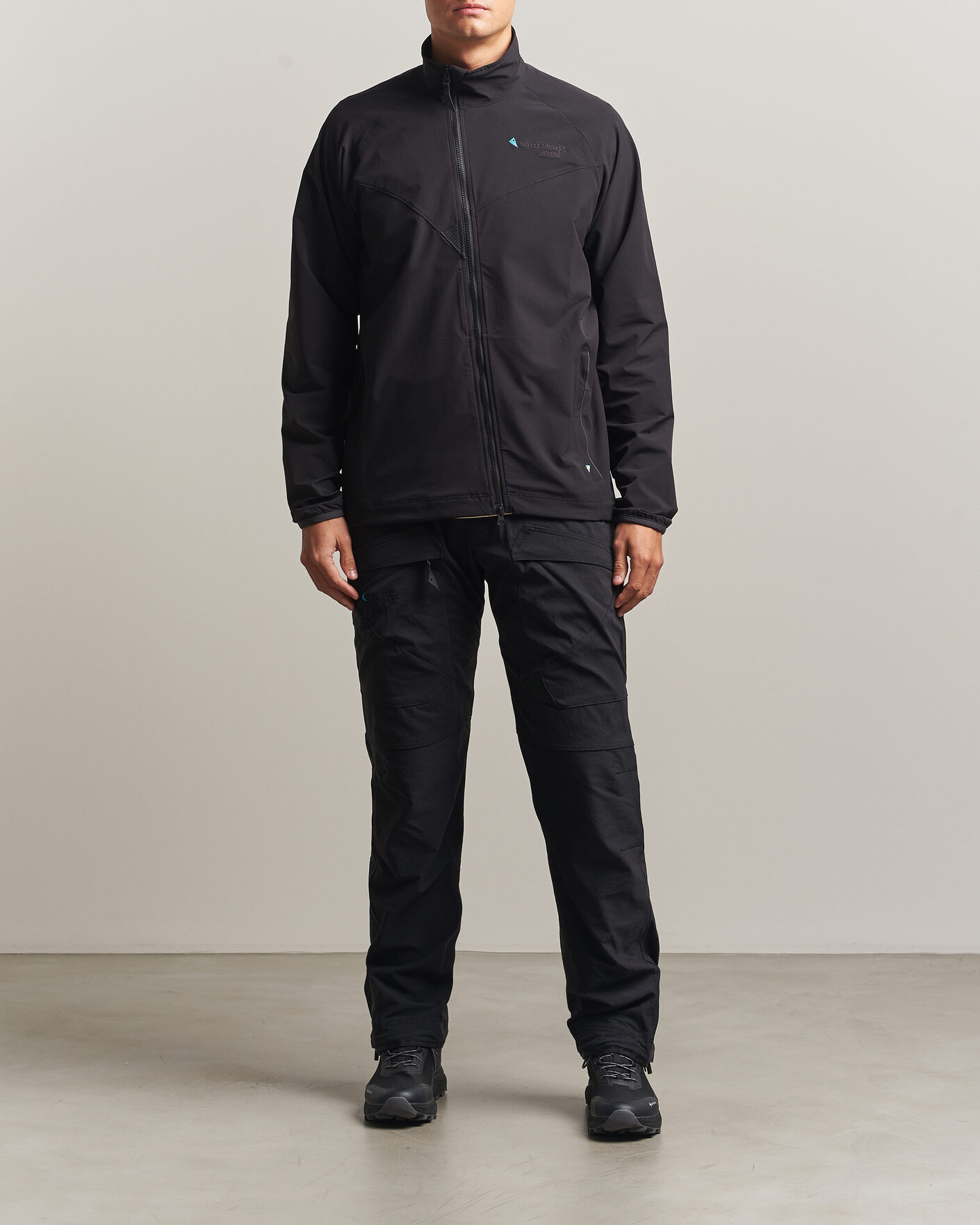 Mies | Takit | Klättermusen | Mithril Softshell Jacket Black