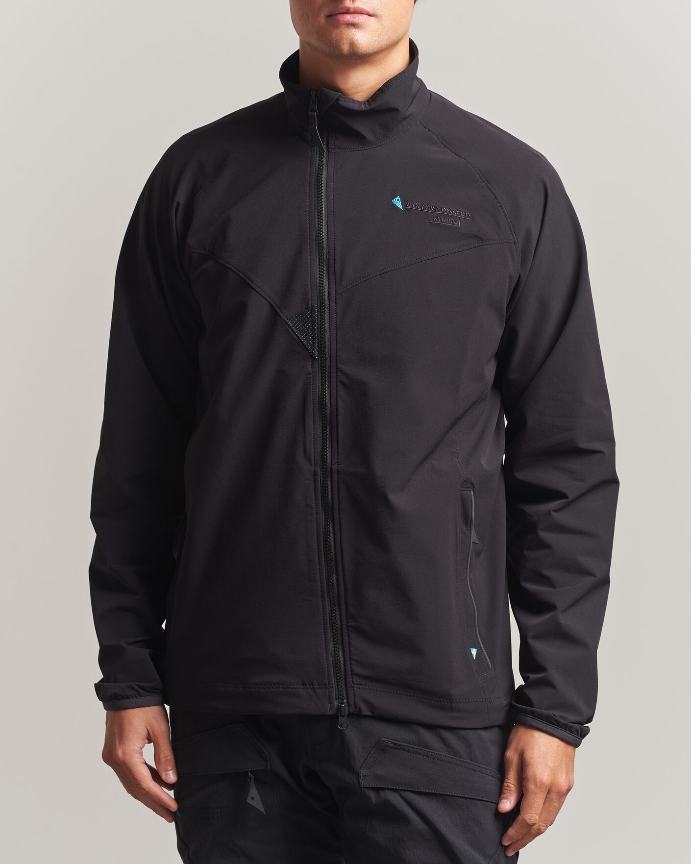 Mies | Takit | Klättermusen | Mithril Softshell Jacket Black