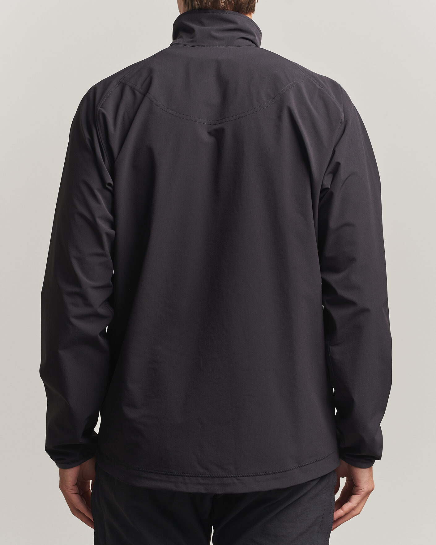 Mies | Takit | Klättermusen | Mithril Softshell Jacket Black