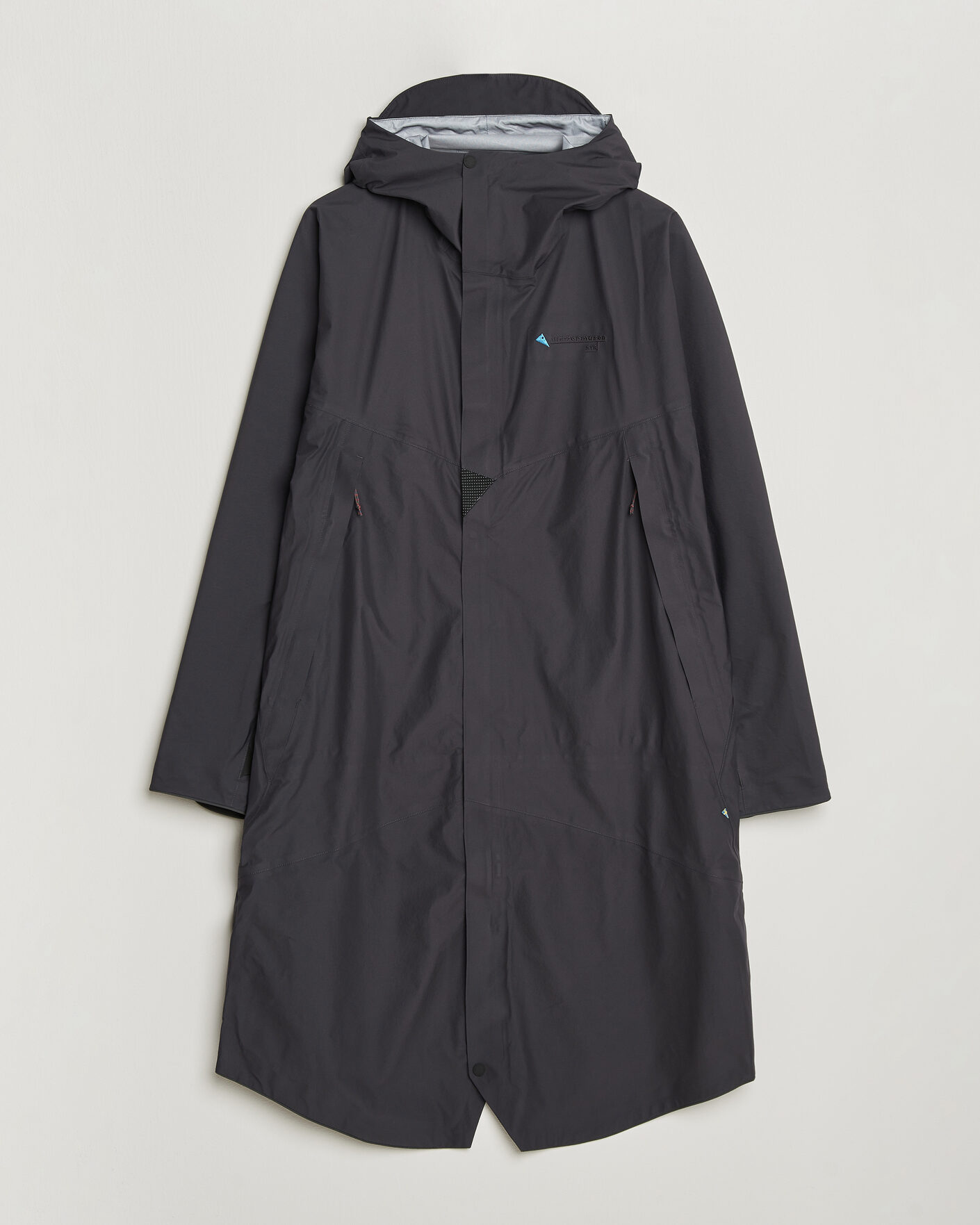 Mies | Takit | Klättermusen | Syr Hood Parka Raven
