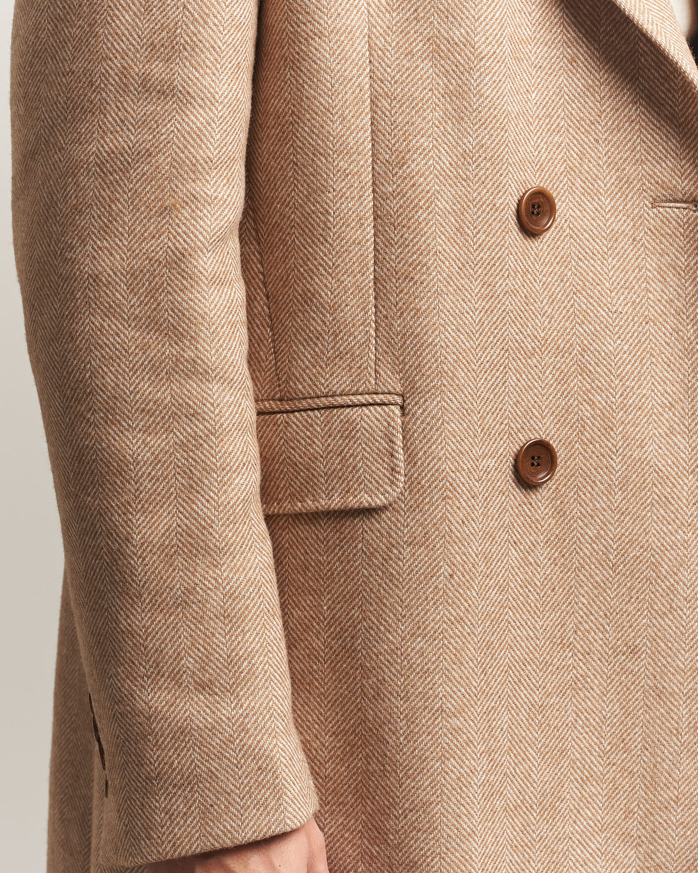 Mies | Takit | Morris | Herringbone DB Coat Camel