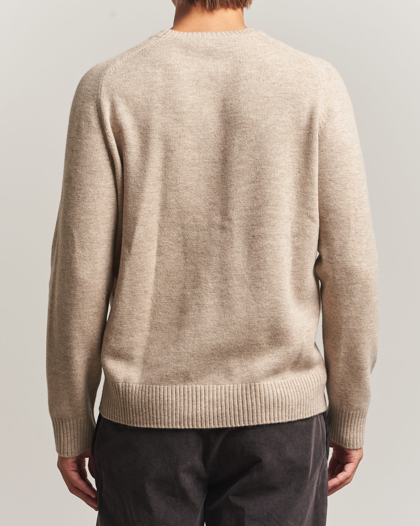 Mies | Puserot | Morris | Hertford Lambswool Crew Neck Khaki