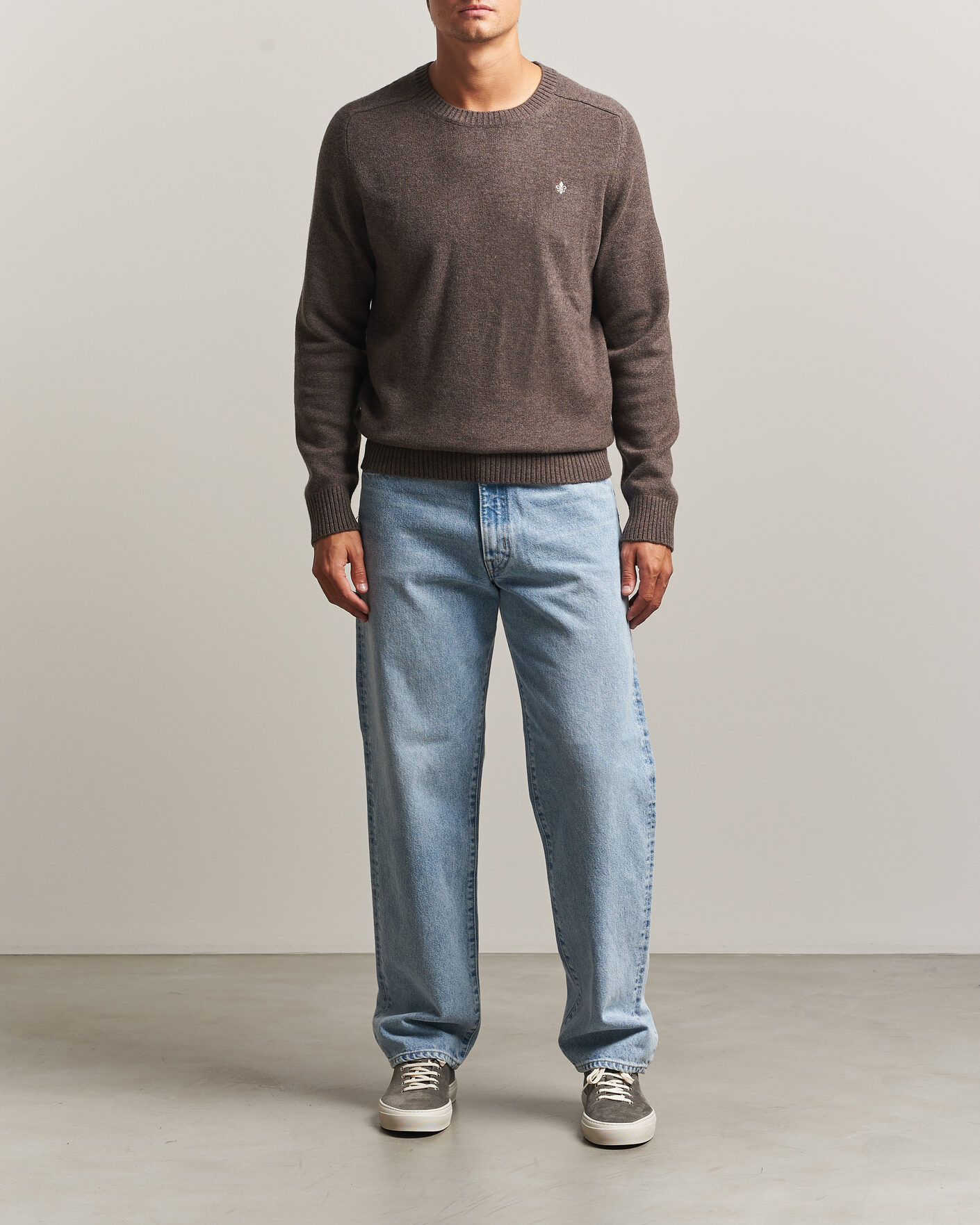 Mies | Puserot | Morris | Hertford Lambswool Crew Neck Brown