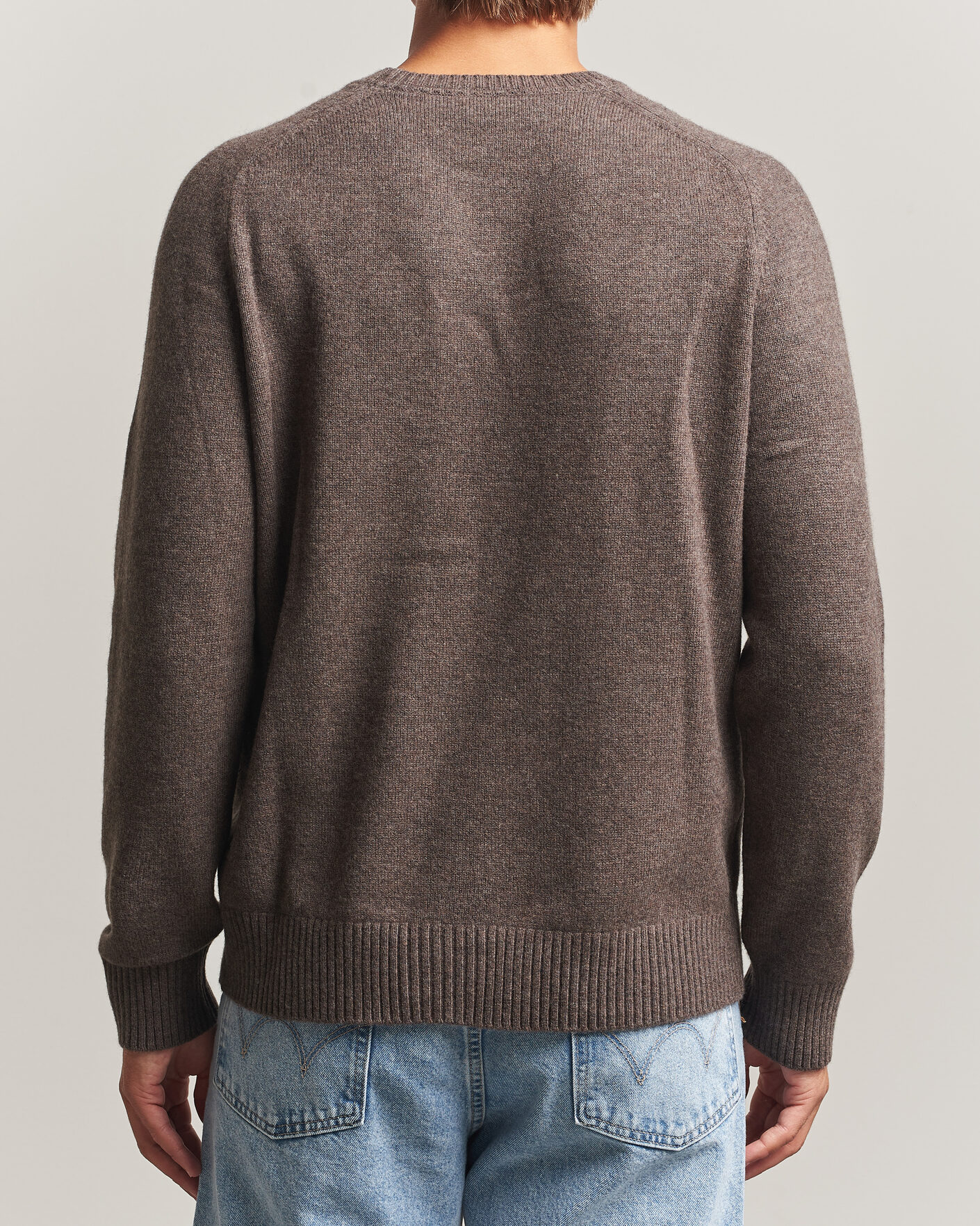 Mies | Puserot | Morris | Hertford Lambswool Crew Neck Brown