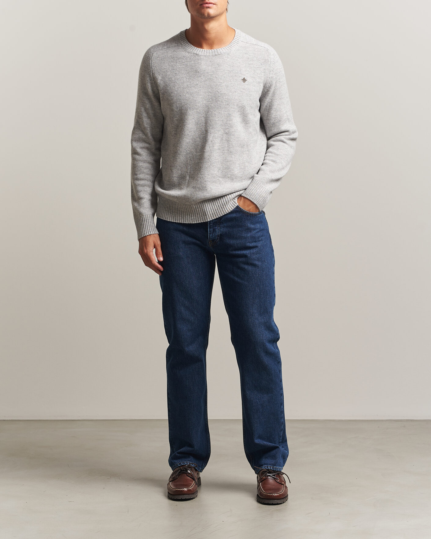 Mies | Puserot | Morris | Hertford Lambswool Crew Neck Grey