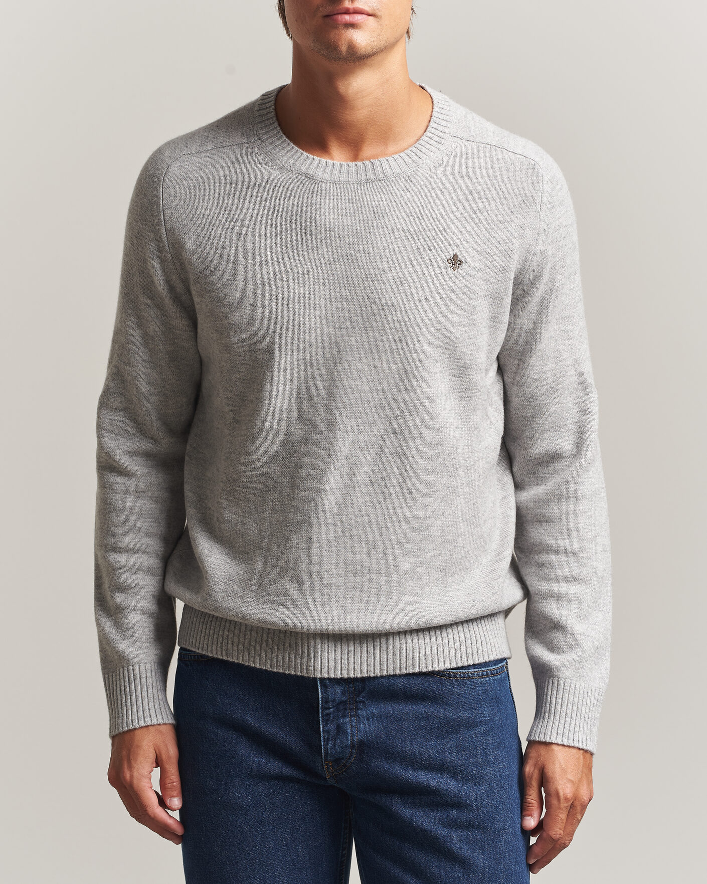 Mies | Puserot | Morris | Hertford Lambswool Crew Neck Grey