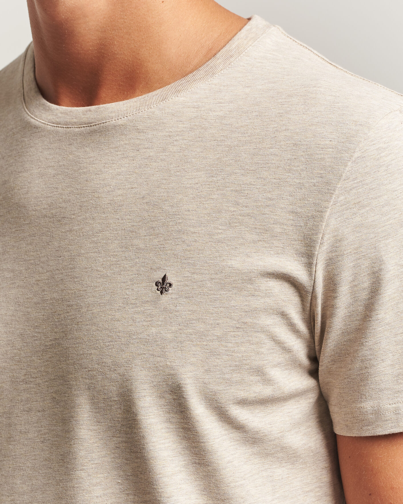 Mies | T-paidat | Morris | James Crew Neck T-Shirt Khaki