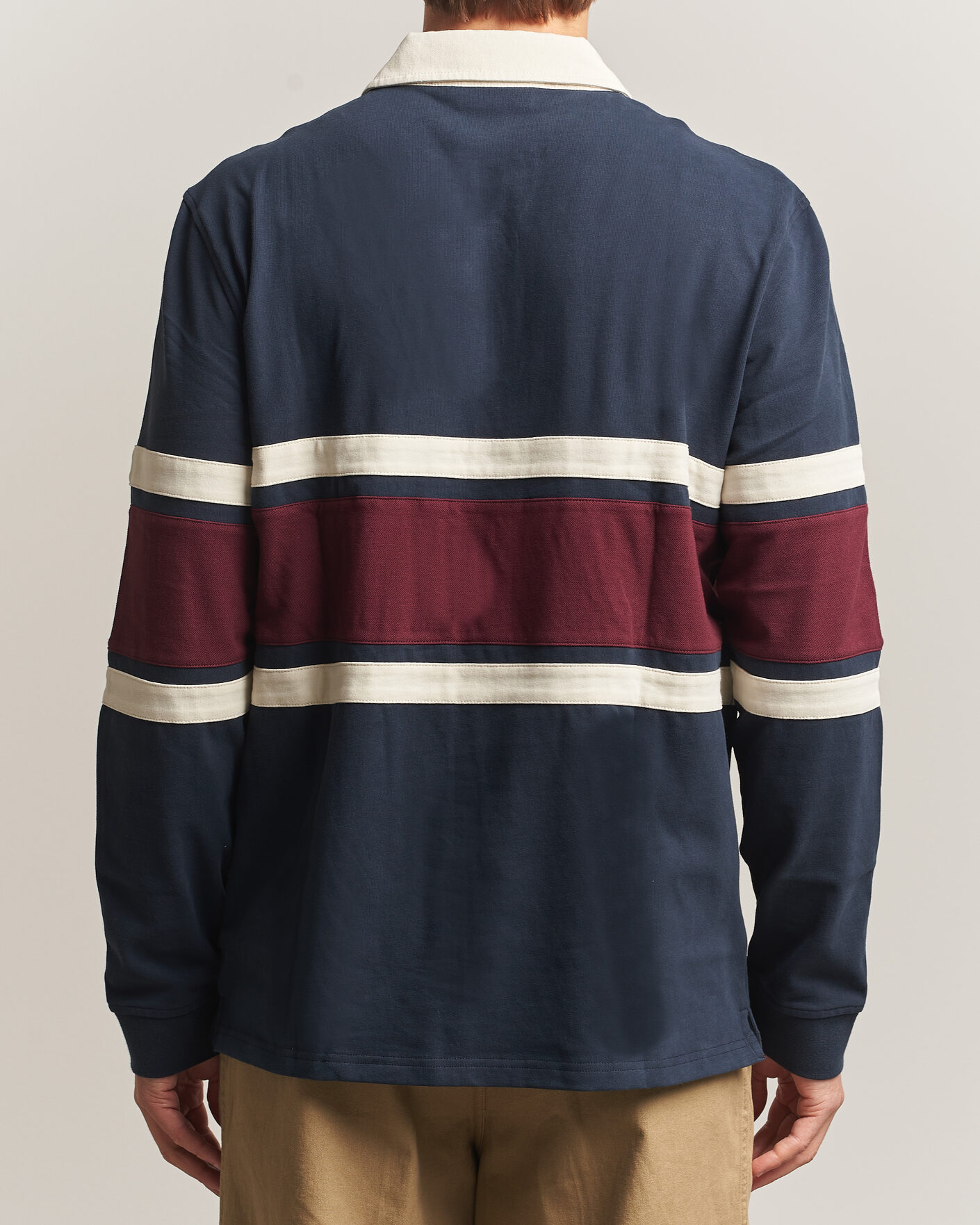 Mies | Puserot | Morris | Harold Rugger Old Blue