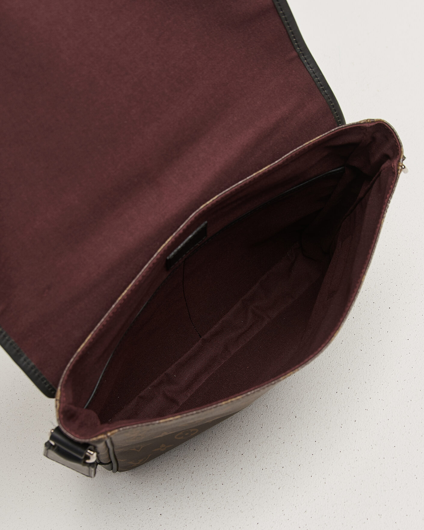 Mies | Pre-Owned & Vintage Bags | Louis Vuitton Pre-Owned | Messenger Bag Monogram Macassar