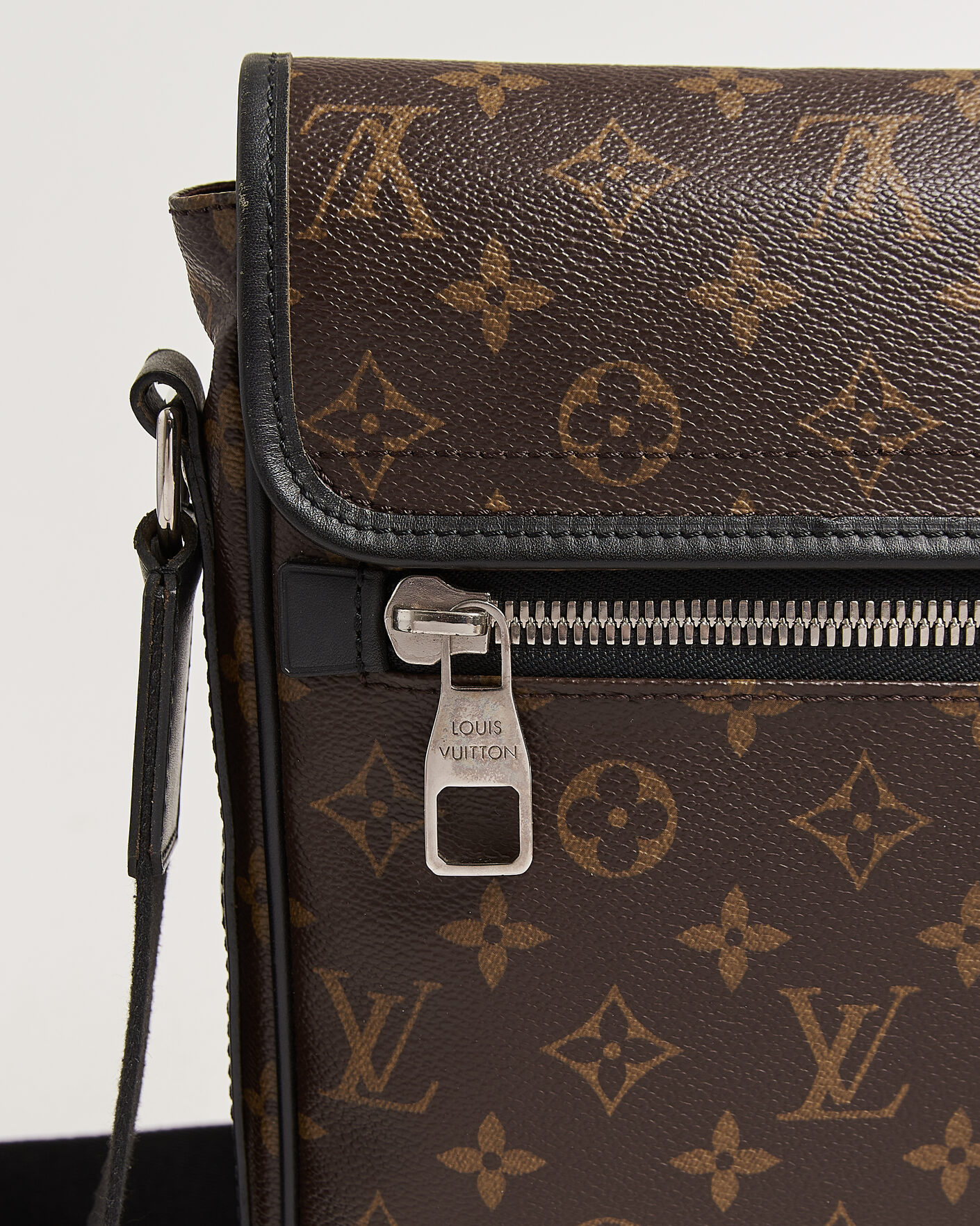 Mies | Pre-Owned & Vintage Bags | Louis Vuitton Pre-Owned | Messenger Bag Monogram Macassar