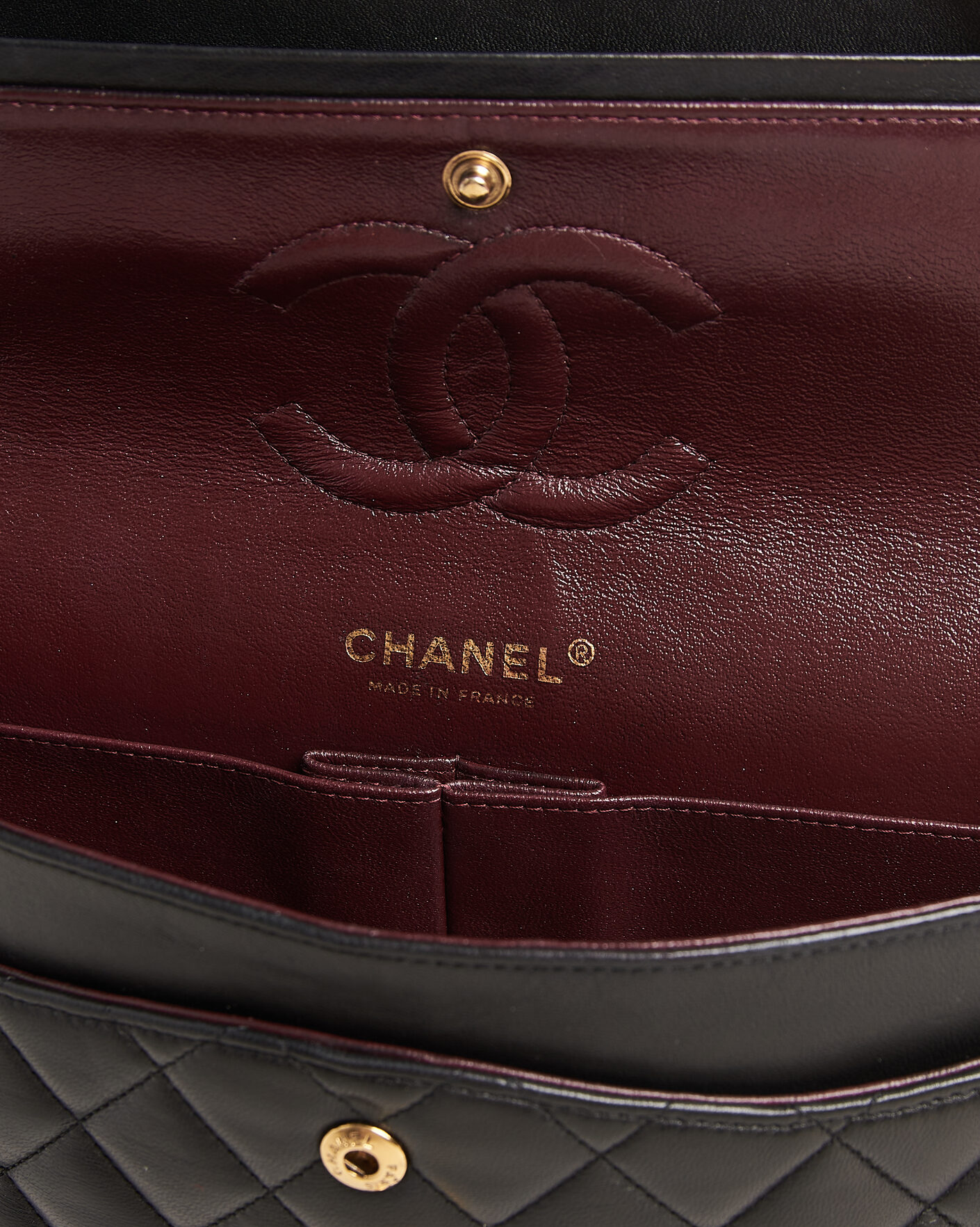 Mies | Chanel Pre-Owned Classic Medium Double Flap Bag Lambskin Black | Chanel Pre-Owned | Classic Medium Double Flap Bag Lambskin Black