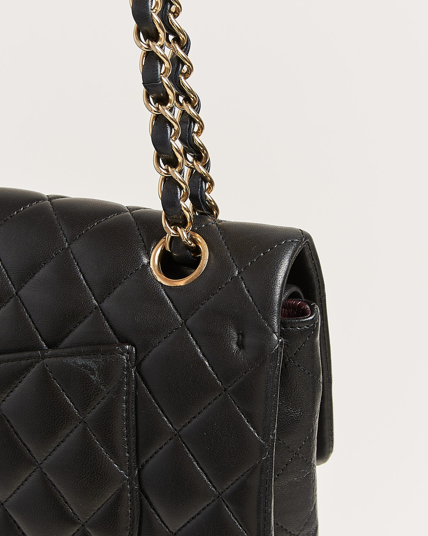 Mies | Chanel Pre-Owned Classic Medium Double Flap Bag Lambskin Black | Chanel Pre-Owned | Classic Medium Double Flap Bag Lambskin Black