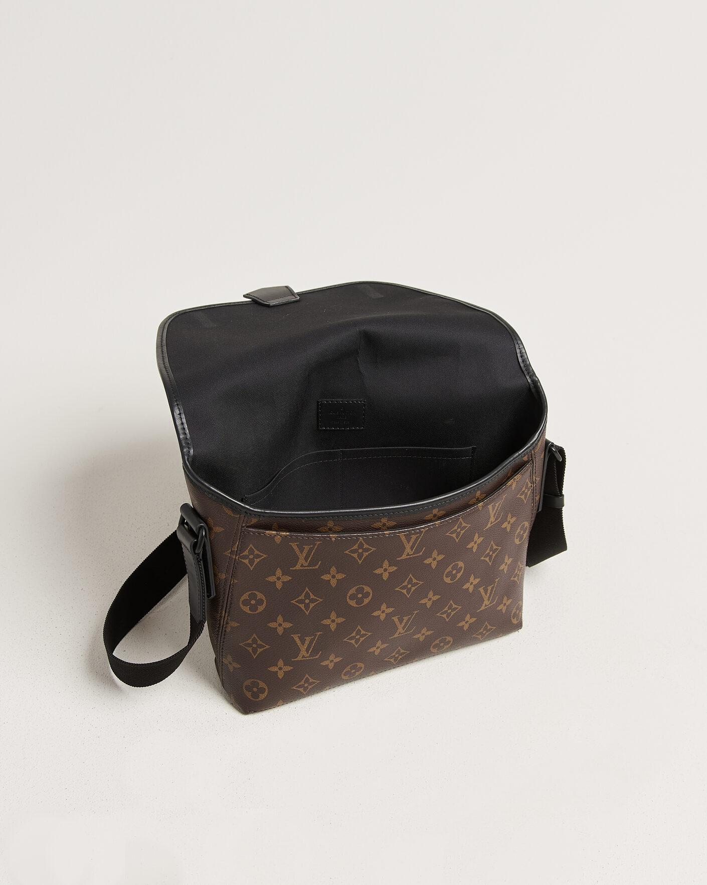 Mies | Pre-Owned & Vintage Bags | Louis Vuitton Pre-Owned | Messenger Bag Monogram Macassar