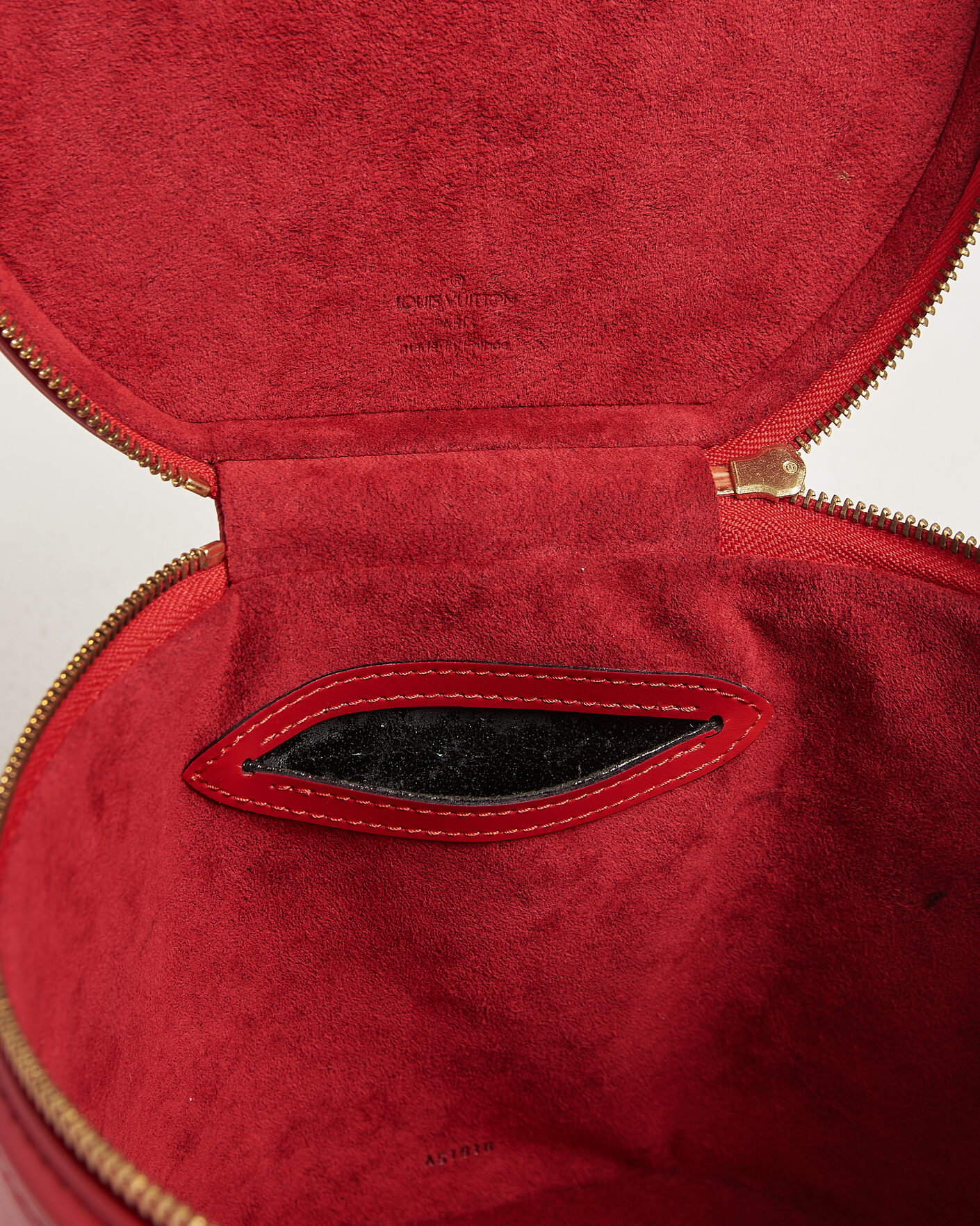 Mies | Pre-Owned & Vintage Bags | Louis Vuitton Pre-Owned | Cannes Vanity Case Epi Leather Red