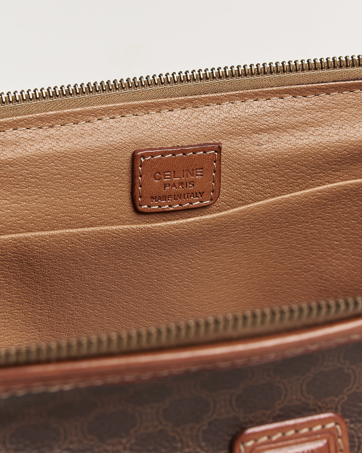 Mies | Pre-Owned & Vintage Bags | Celine Pre-Owned | Macadame Pouch Bag Monogram
