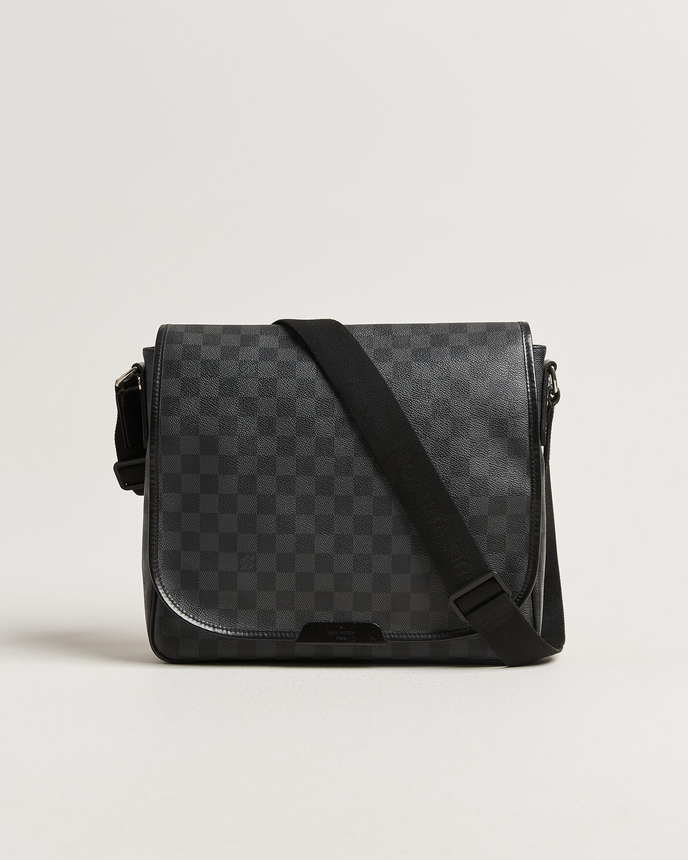 Mies | Pre-Owned & Vintage Bags | Louis Vuitton Pre-Owned | Daniel MM Shoulder Bag Damier Graphite