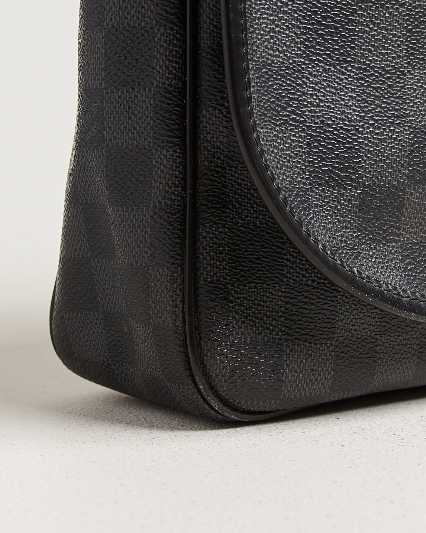 Mies | Pre-Owned & Vintage Bags | Louis Vuitton Pre-Owned | Daniel MM Shoulder Bag Damier Graphite