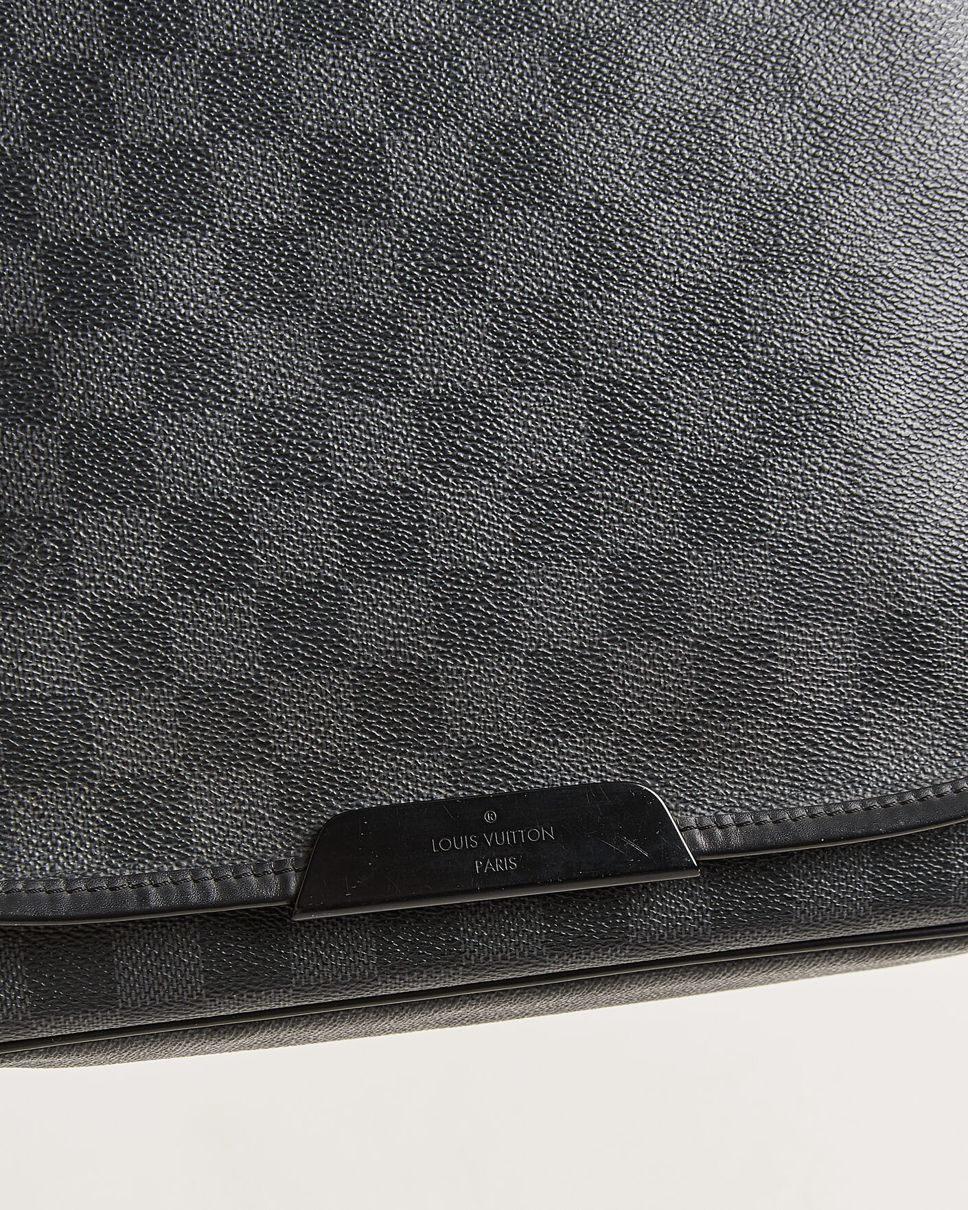 Mies | Pre-Owned & Vintage Bags | Louis Vuitton Pre-Owned | Daniel MM Shoulder Bag Damier Graphite