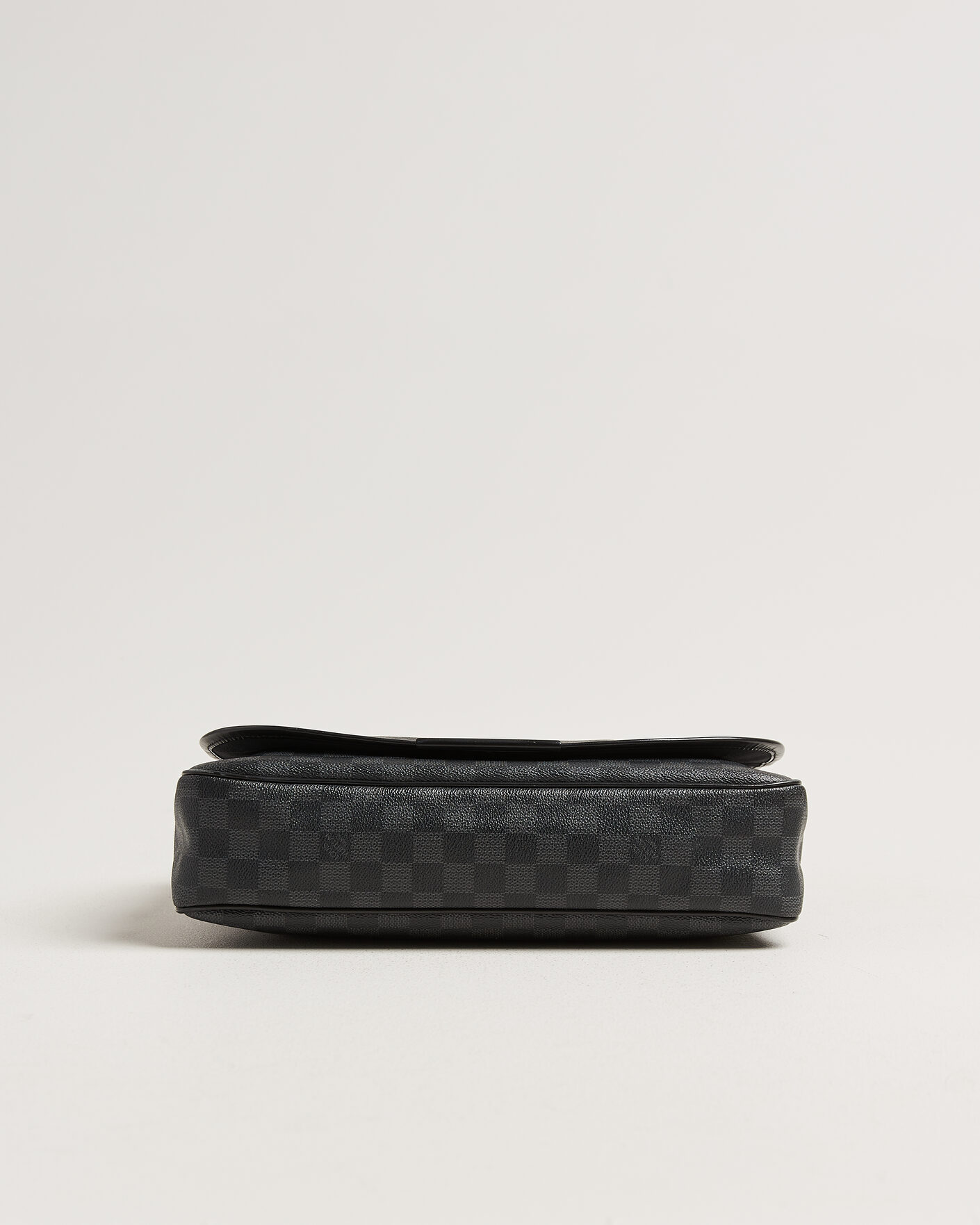Mies | Pre-Owned & Vintage Bags | Louis Vuitton Pre-Owned | Daniel MM Shoulder Bag Damier Graphite