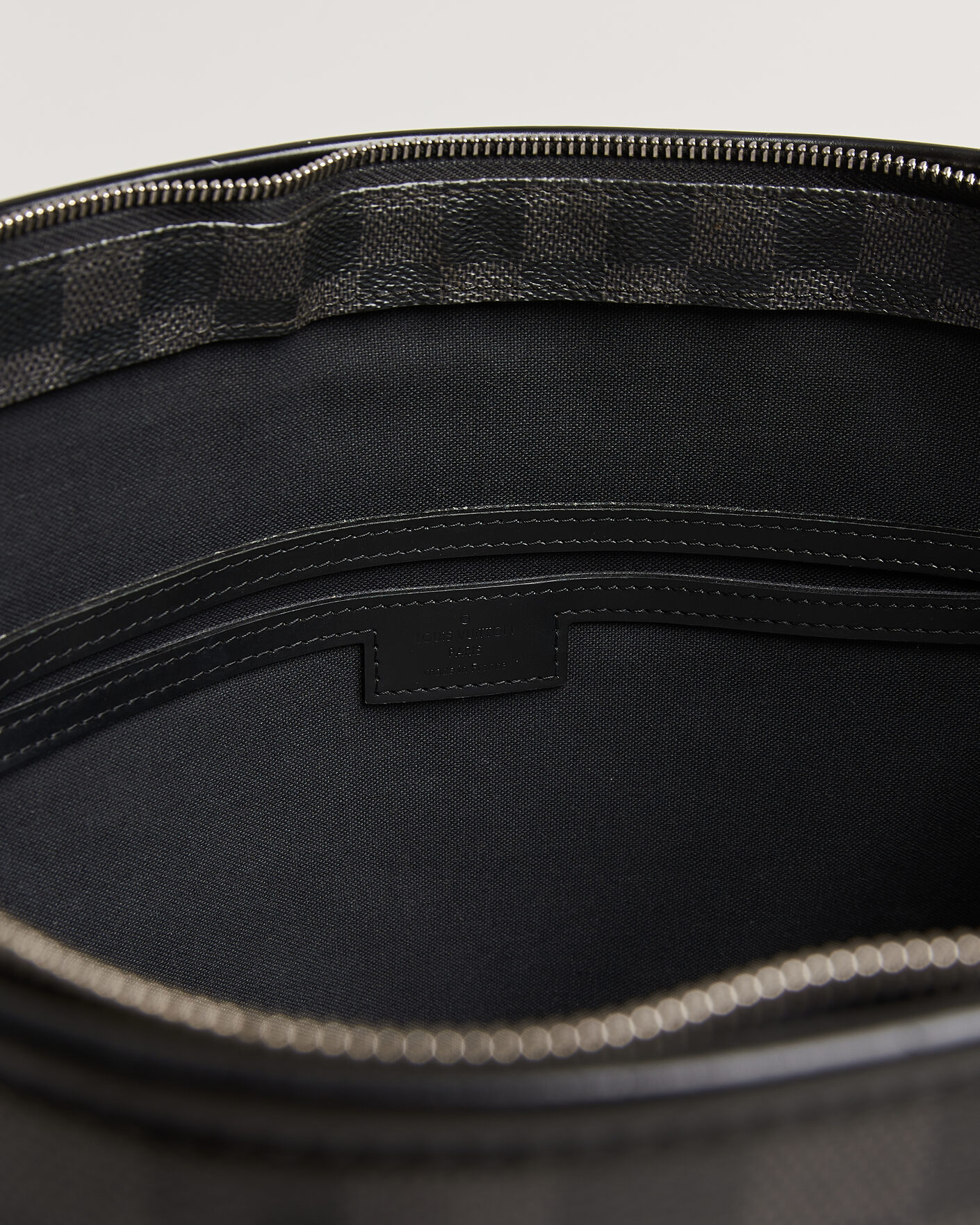 Mies | Pre-Owned & Vintage Bags | Louis Vuitton Pre-Owned | Tadao Tote Bag Damier Graphite