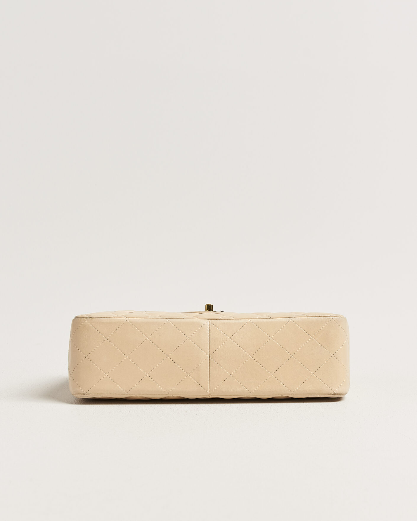 Mies | Chanel Pre-Owned Classic Jumbo Single Flap Bag Lambskin Beige | Chanel Pre-Owned | Classic Jumbo Single Flap Bag Lambskin Beige