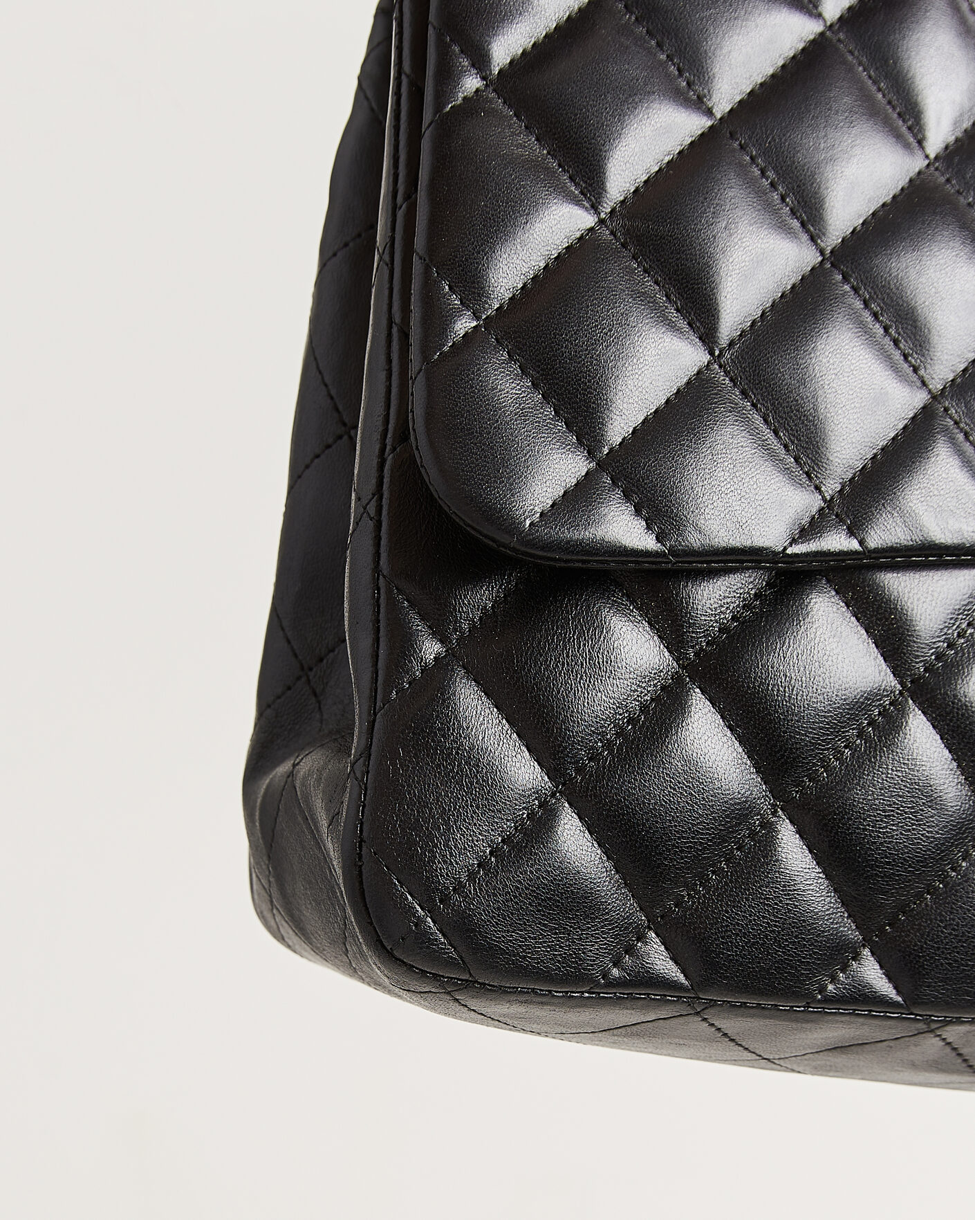 Mies | Chanel Pre-Owned Classic Jumbo Single Flap Bag Lambskin Black | Chanel Pre-Owned | Classic Jumbo Single Flap Bag Lambskin Black
