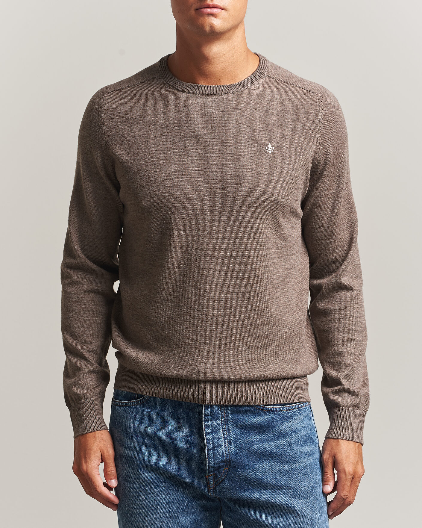 Mies | Puserot | Morris | Merino O-Neck Brown