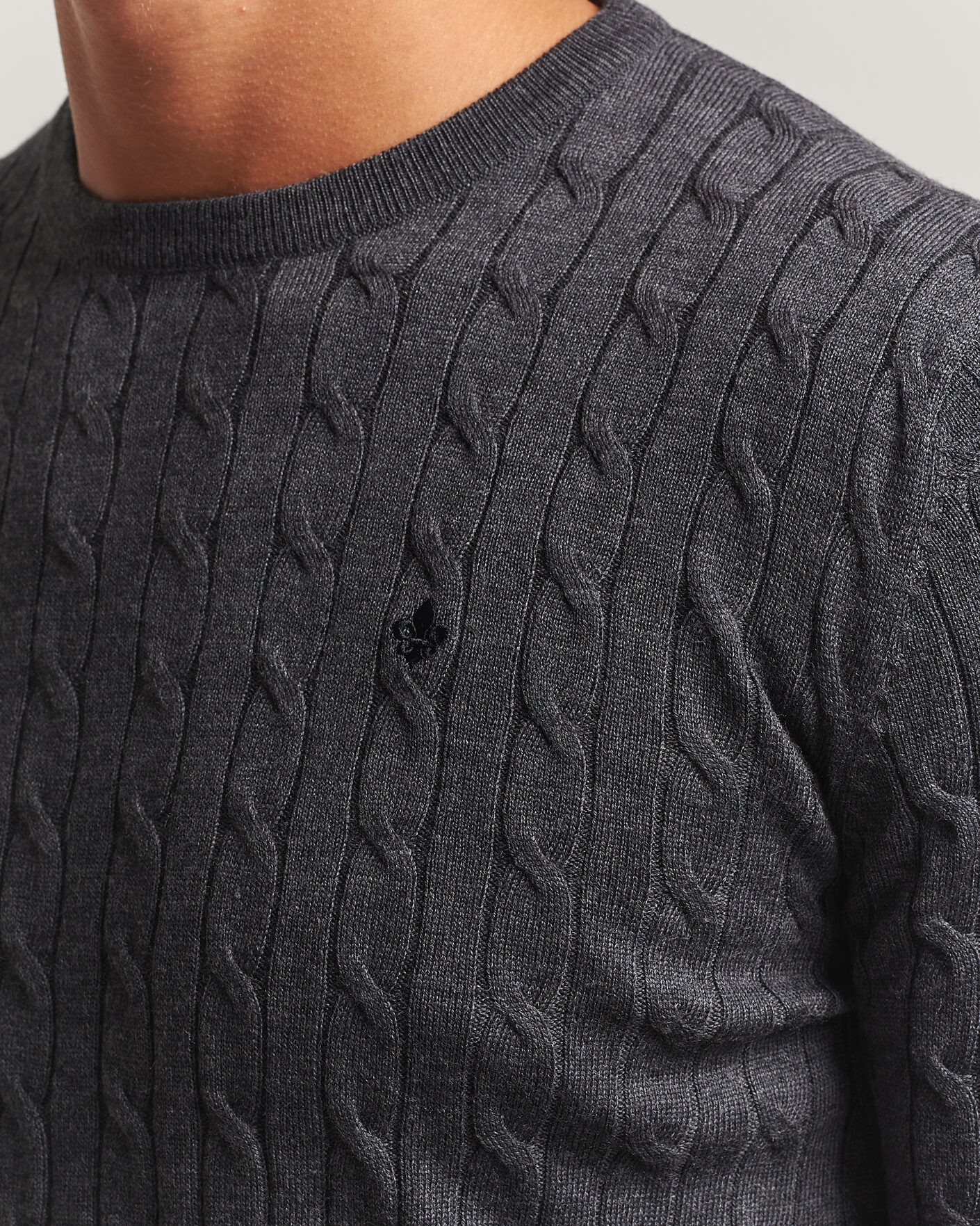 Mies | Puserot | Morris | Merino Cable O-Neck Grey