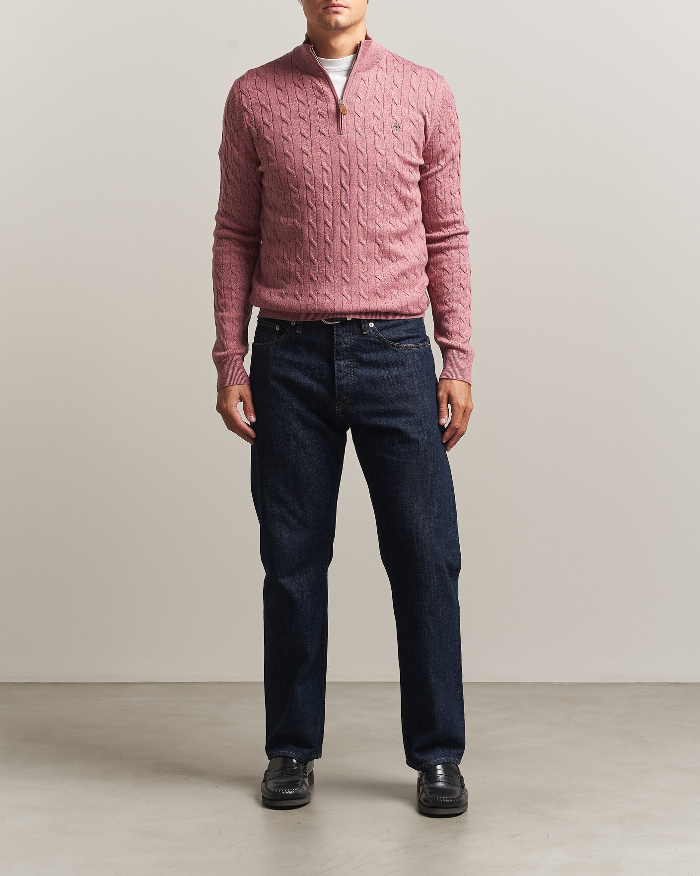 Mies | Puserot | Morris | Merino Cable Half Zip Cerise