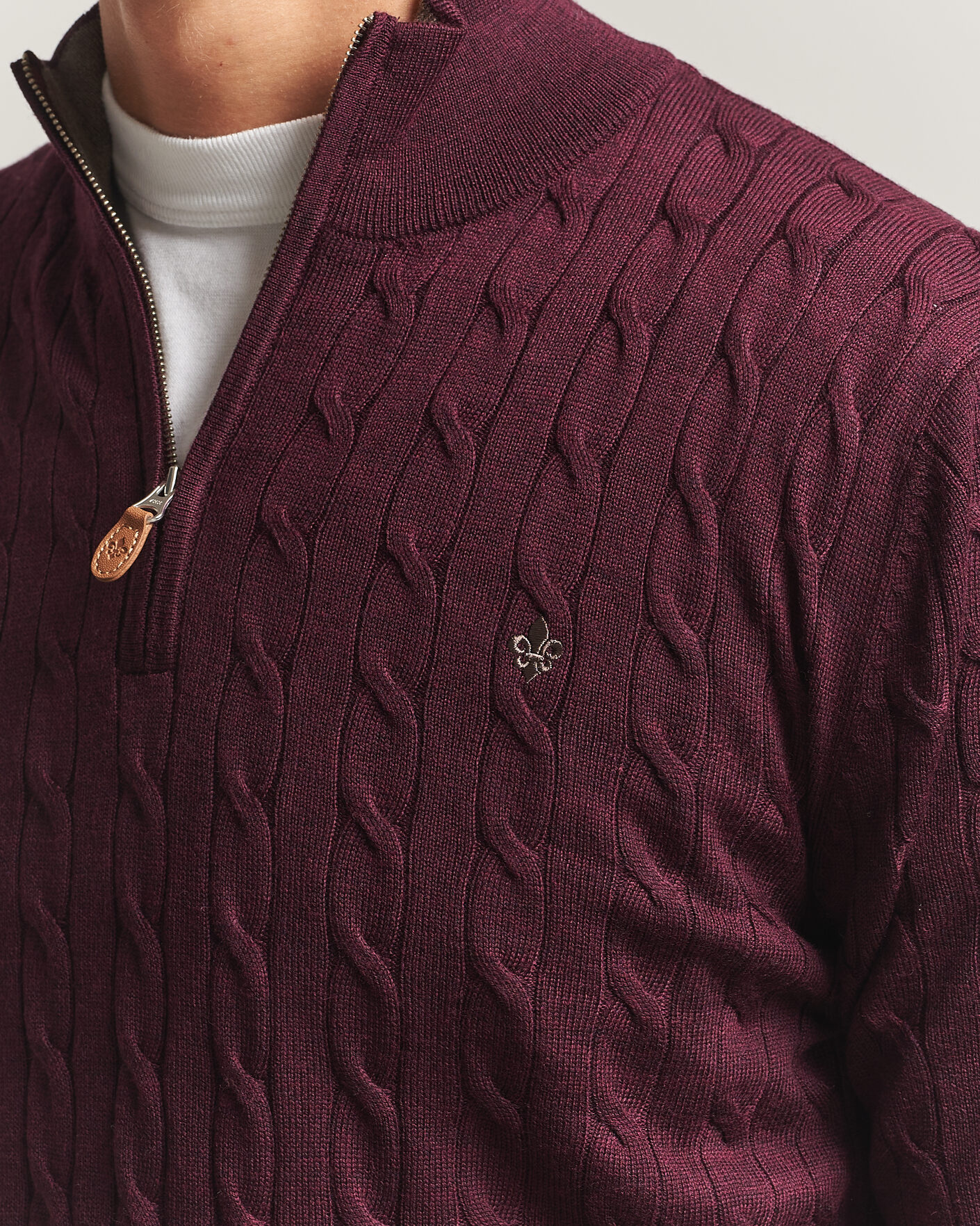 Mies | Puserot | Morris | Merino Cable Half Zip Wine Red