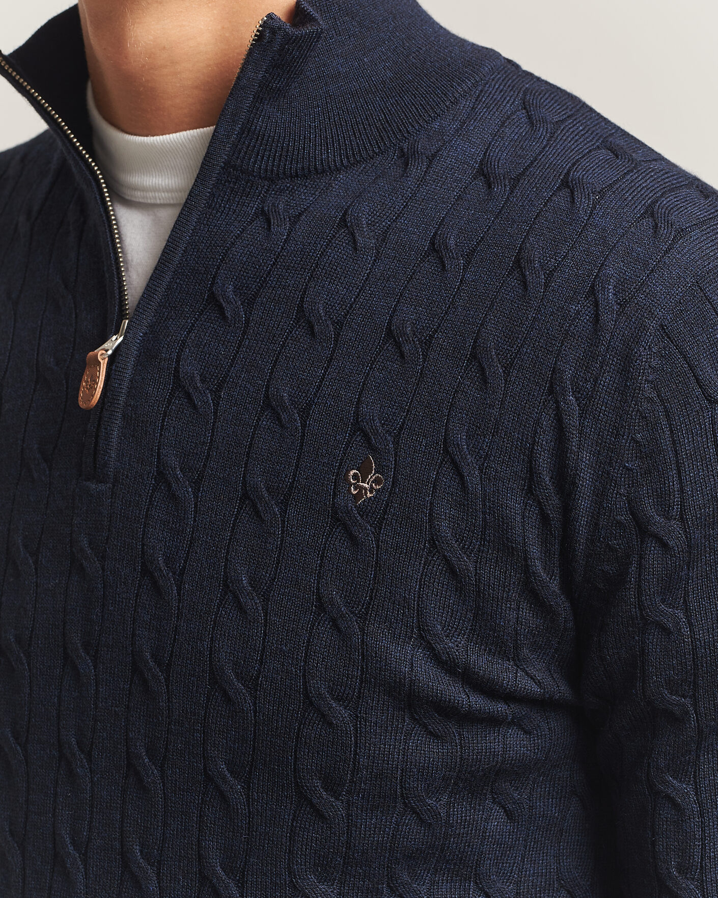Mies | Puserot | Morris | Merino Cable Half Zip Navy