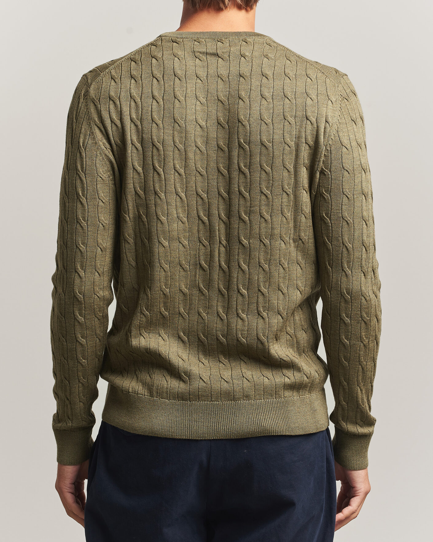 Mies | Puserot | Morris | Merino Cable O-Neck Olive