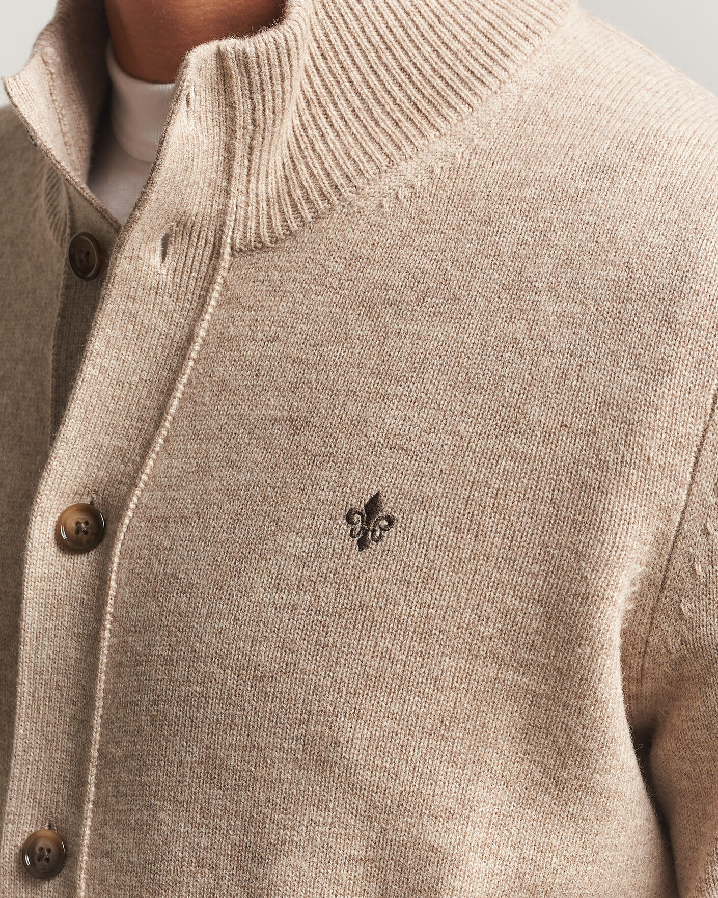 Mies | Puserot | Morris | Hertford Button Cardigan Khaki