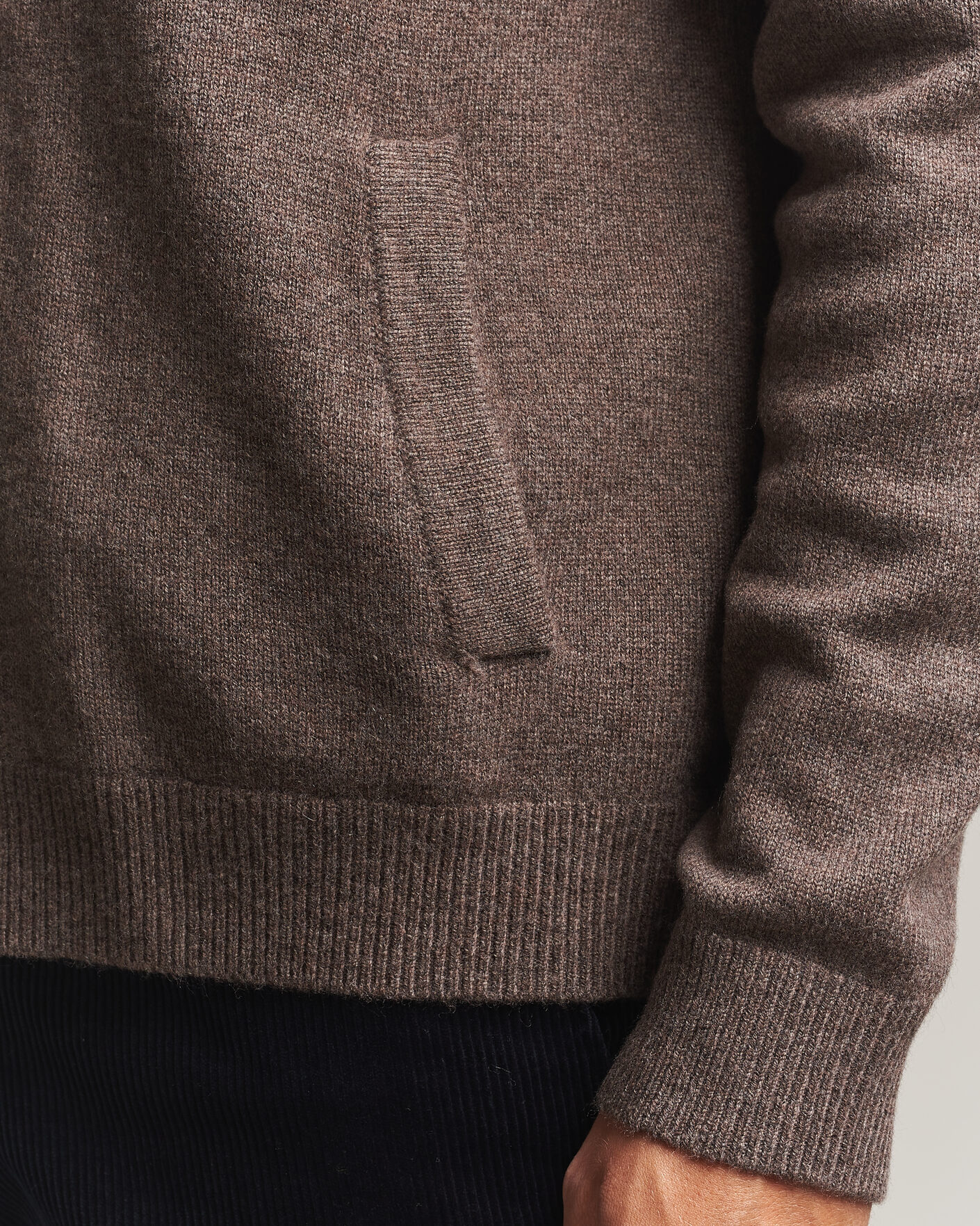 Mies | Puserot | Morris | Hertford Button Cardigan Brown