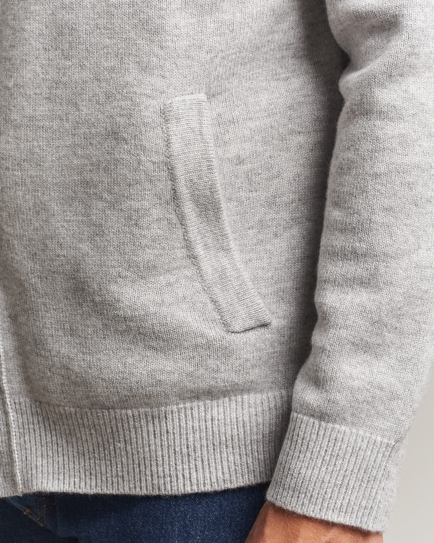 Mies | Puserot | Morris | Hertford Button Cardigan Grey