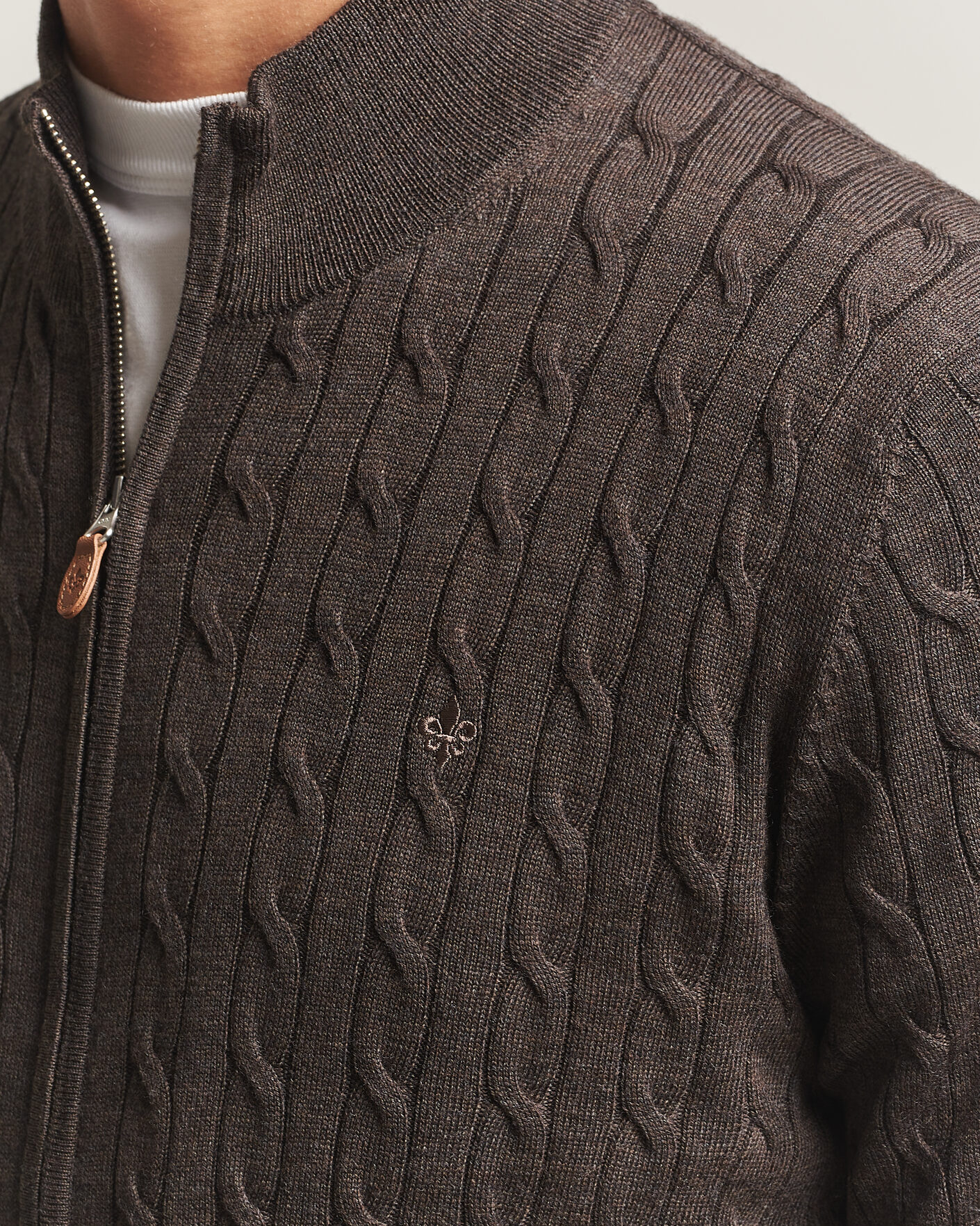 Mies | Puserot | Morris | Merino Cable Zip Cardigan Brown