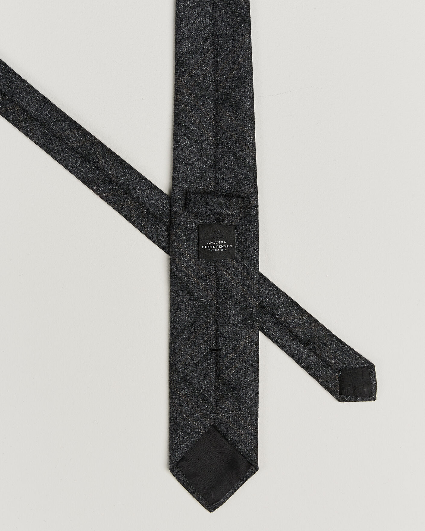 Mies | Solmiot | Amanda Christensen | Wool Checked 8cm Tie Dark Grey