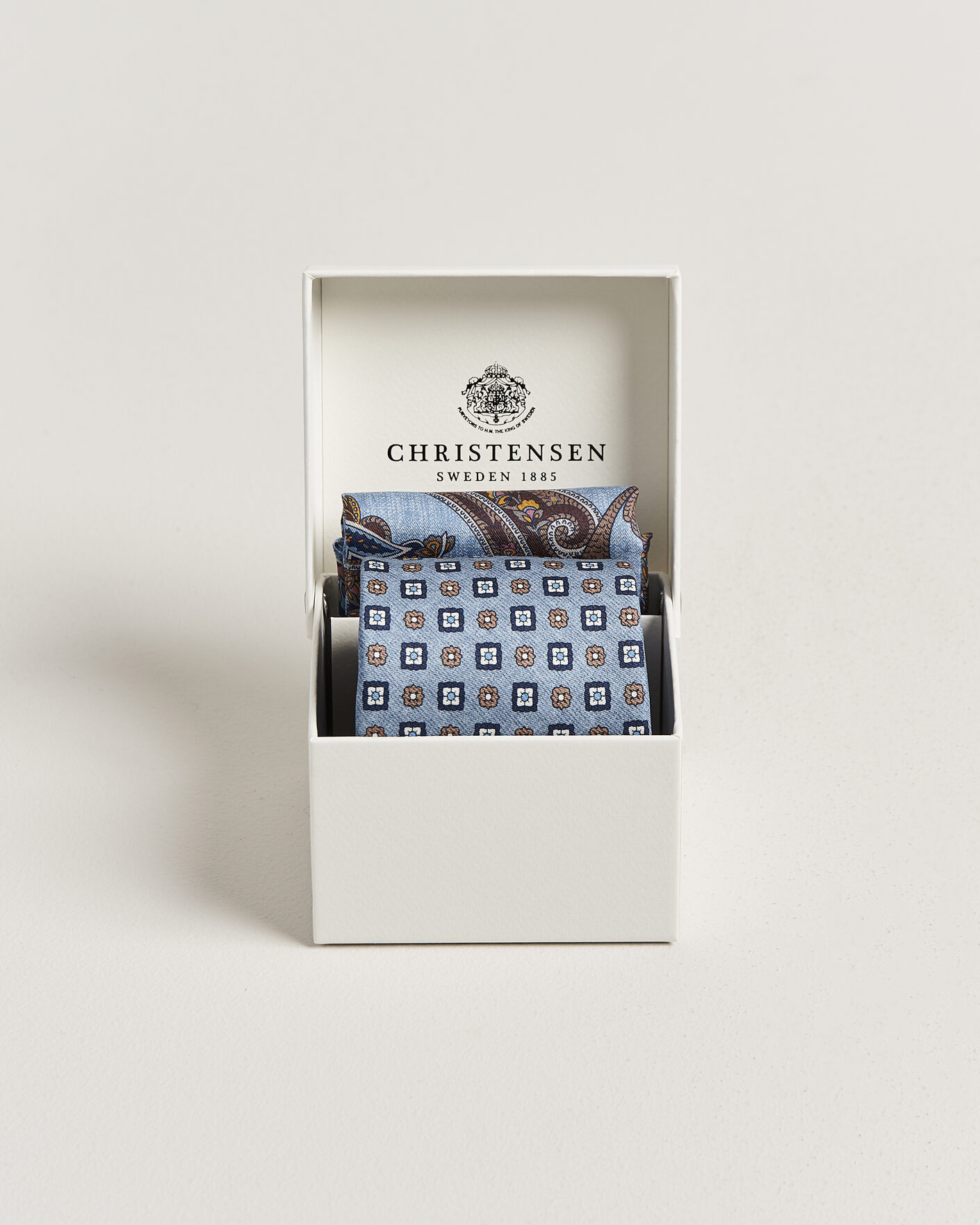 Mies | Solmiot | Amanda Christensen | Box Set Silk 8 cm Tie And Pocket Square Sky Blue