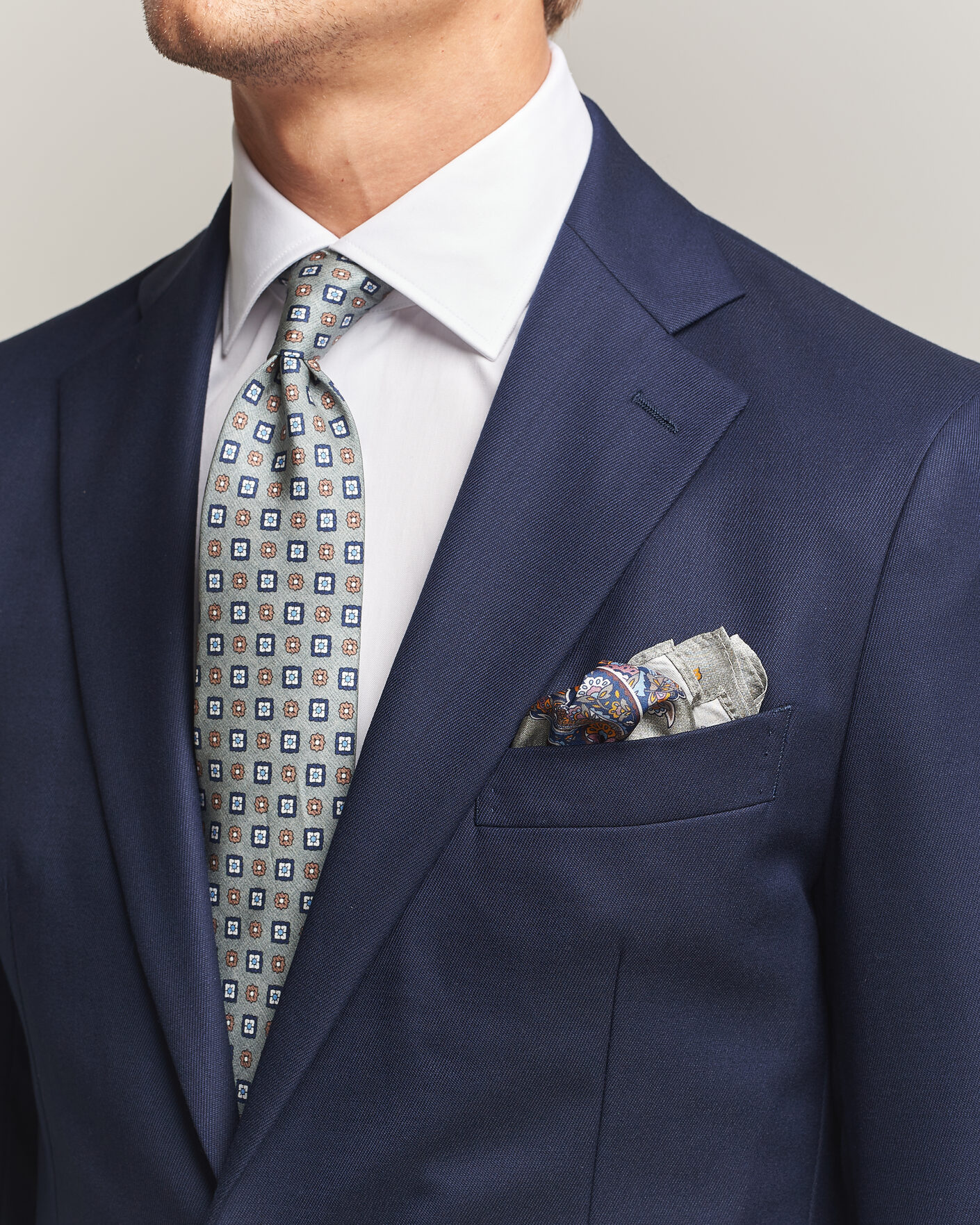 Mies | Solmiot | Amanda Christensen | Box Set Silk 8 cm Tie And Pocket Square Green