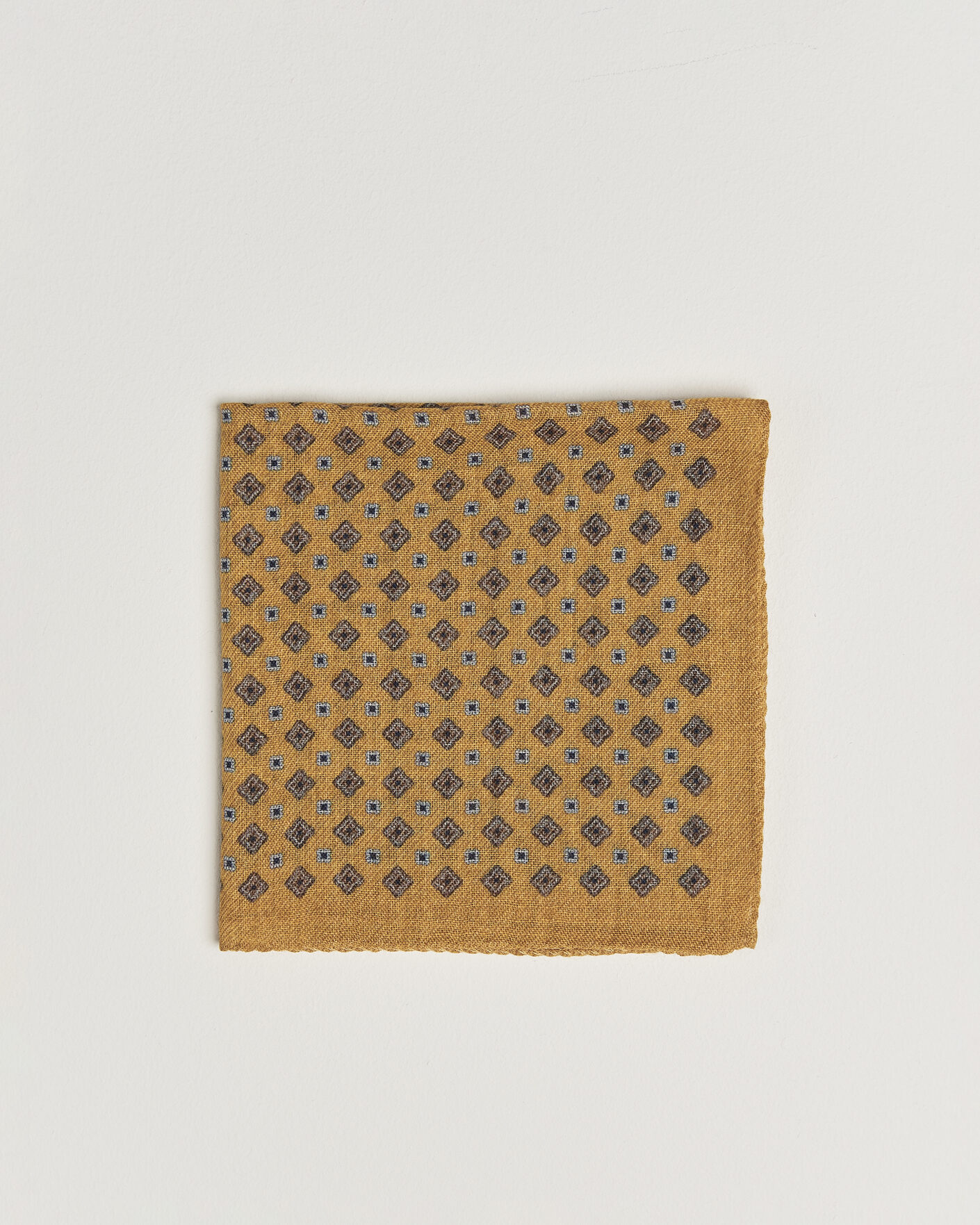 Mies | Taskuliinat | Amanda Christensen | Wool Flower Pocket Square Yellow