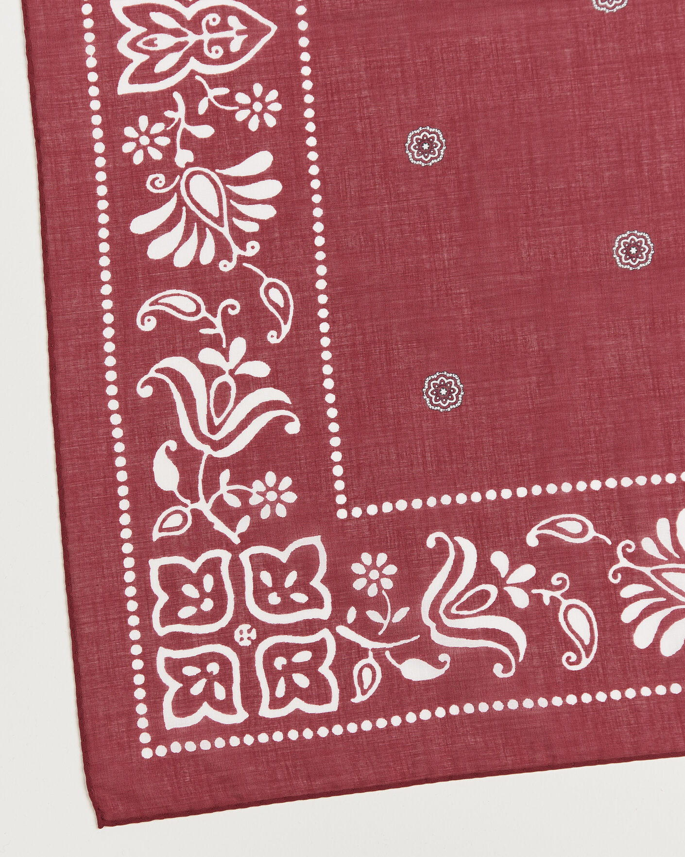 Mies | Huivit | Amanda Christensen | Cotton Voile Printed Flower Bandana Wine