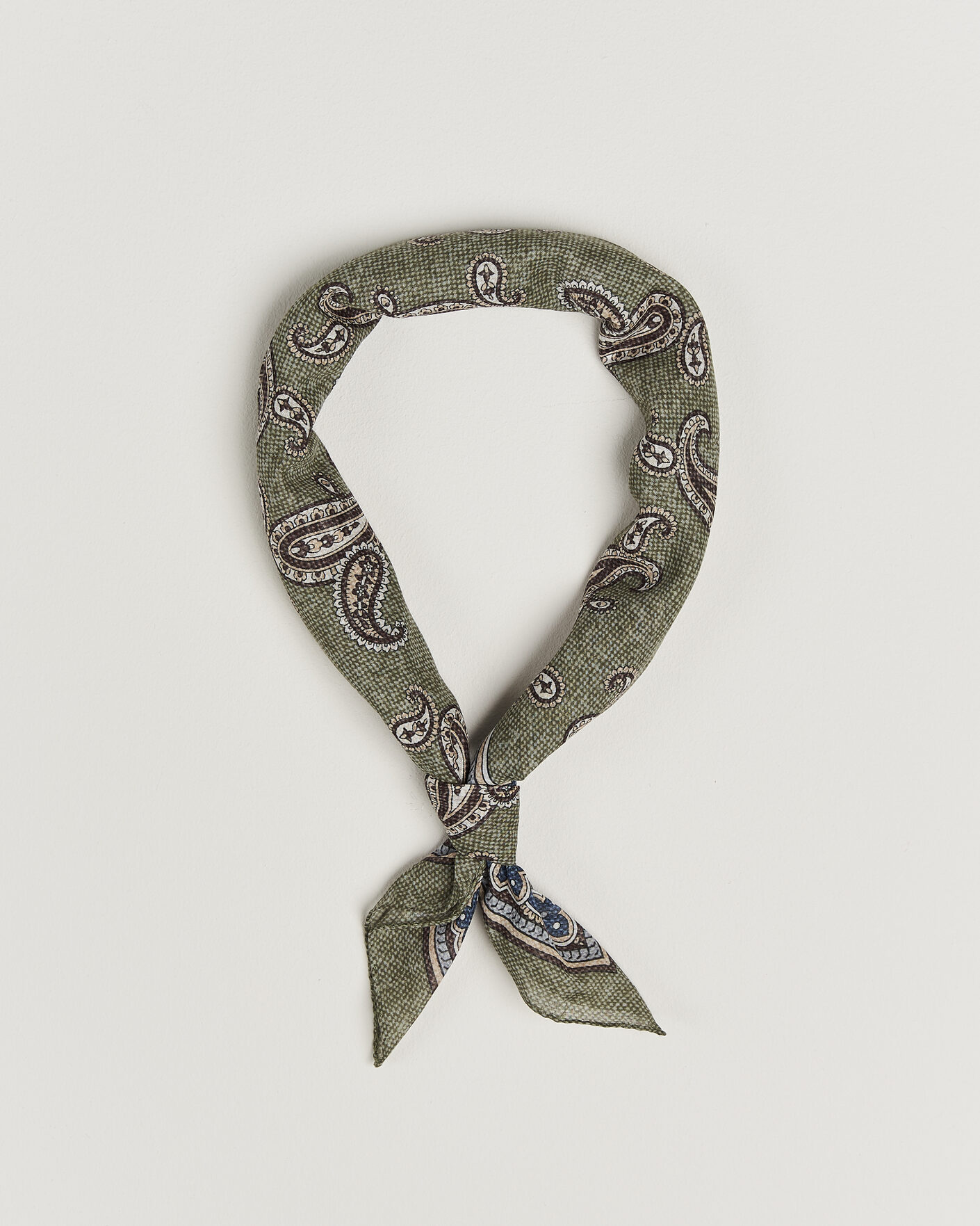 Mies | Huivit | Amanda Christensen | Cotton Voile Printed Paisley Bandana Green