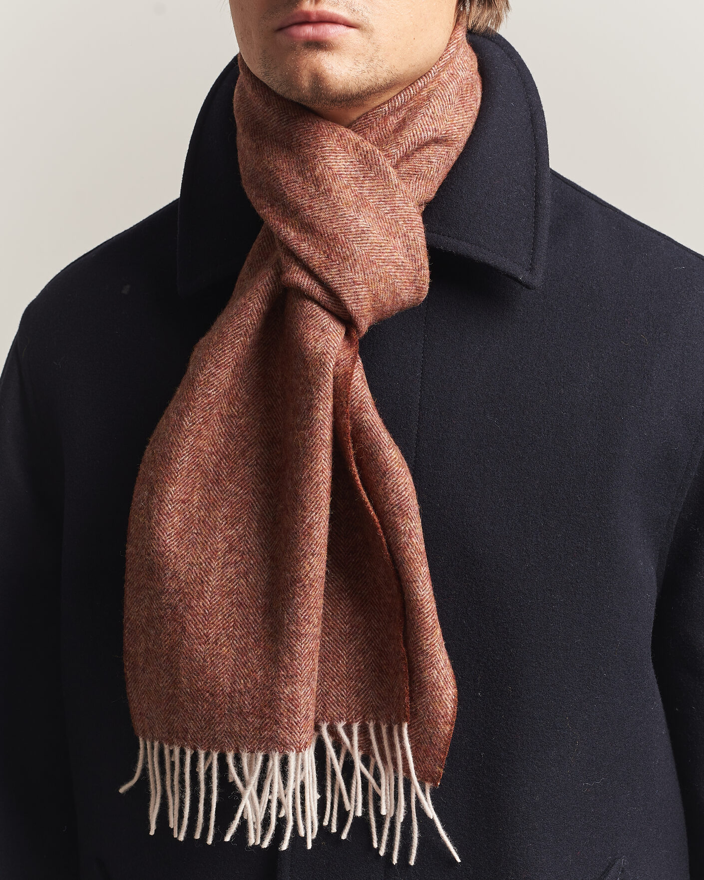 Mies | Kaulaliinat | Amanda Christensen | Wool Herringbone Scarf Rust