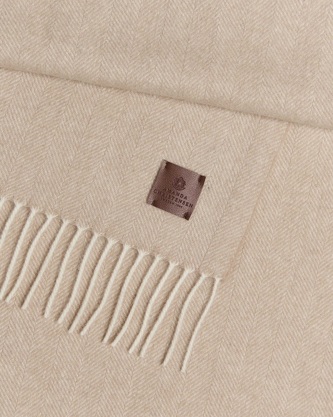 Mies | Kaulaliinat | Amanda Christensen | Wool Herringbone Scarf Beige