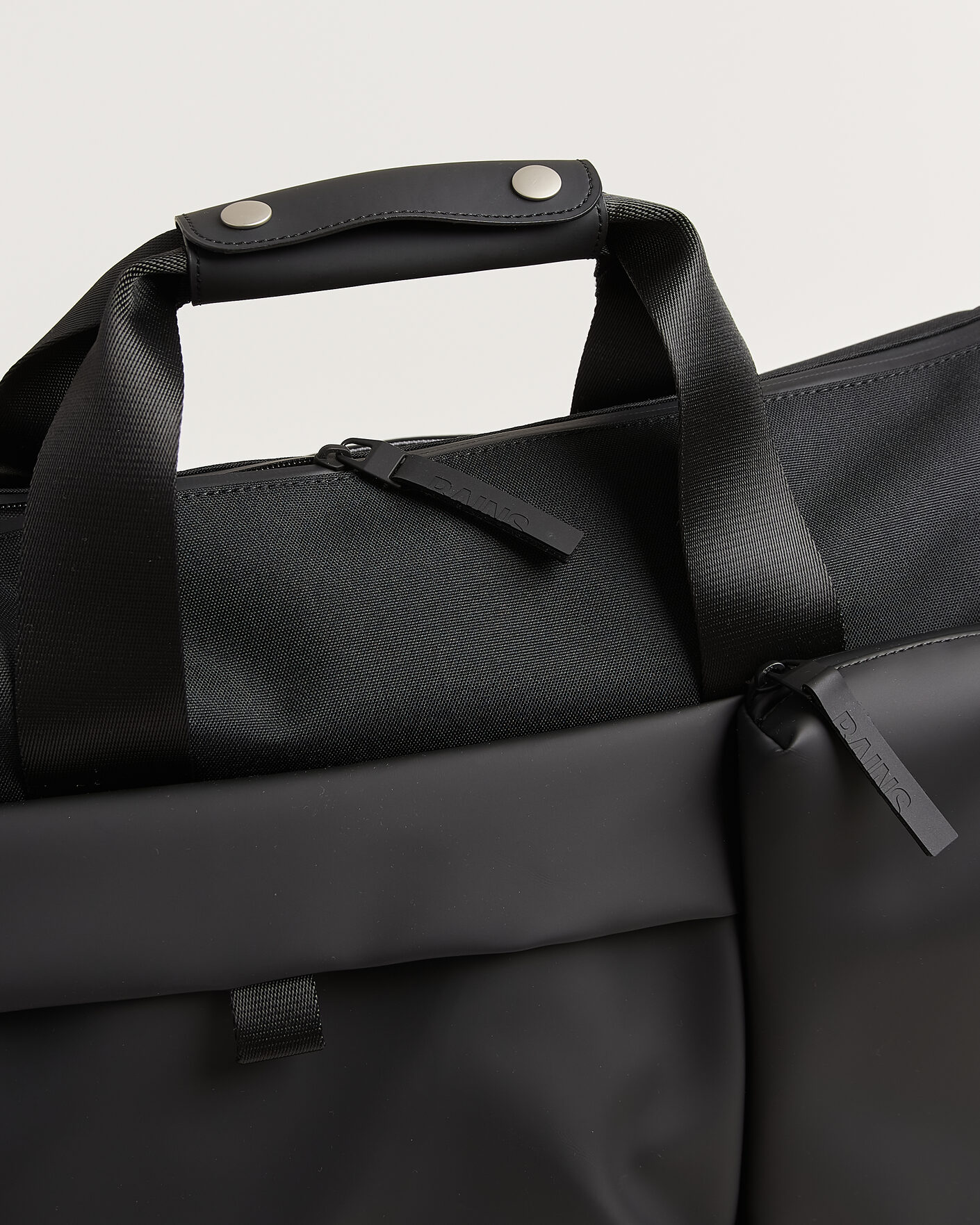 Mies | Laukut | RAINS | Otaru Weekendbag Black