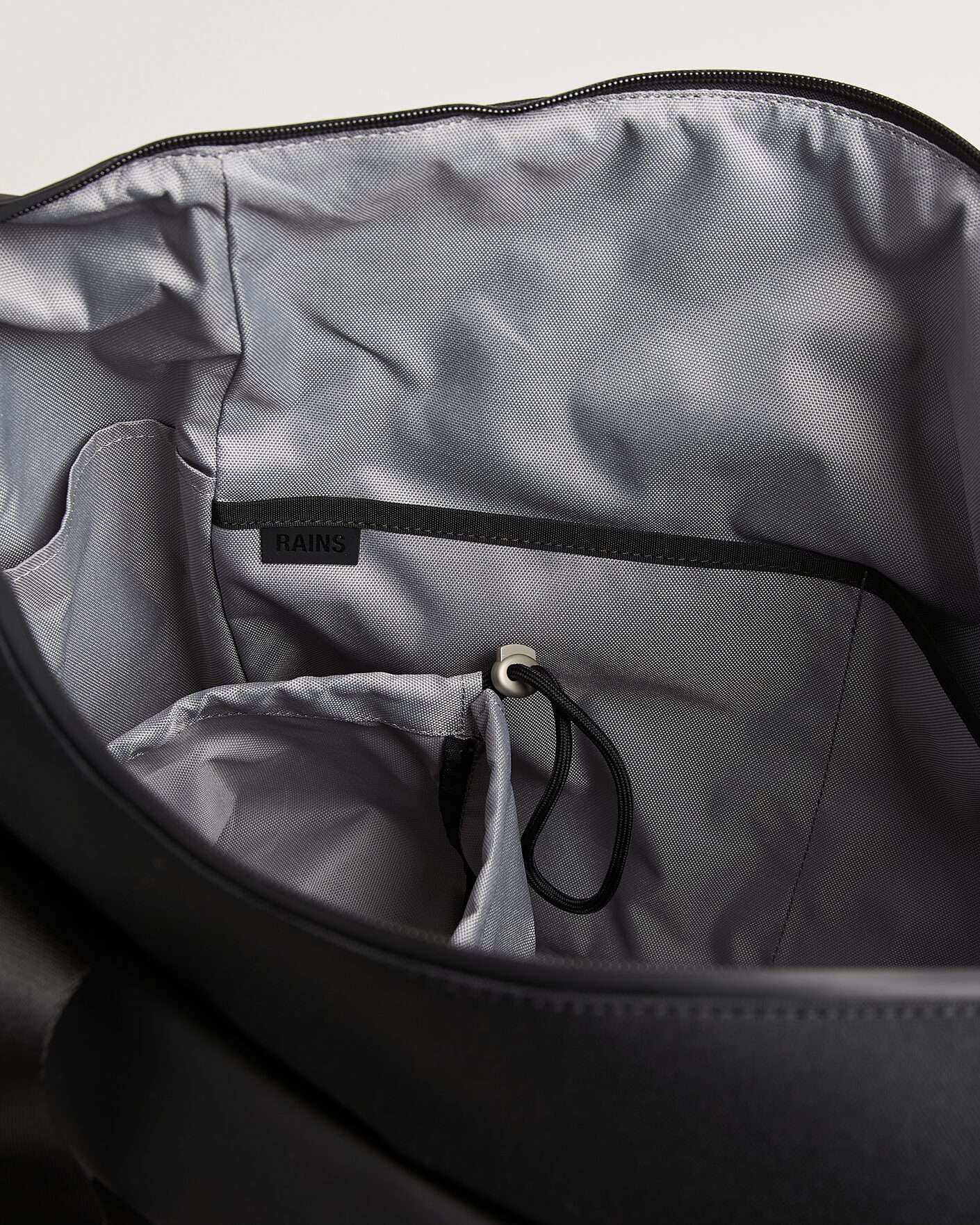 Mies | Laukut | RAINS | Otaru Weekendbag Black