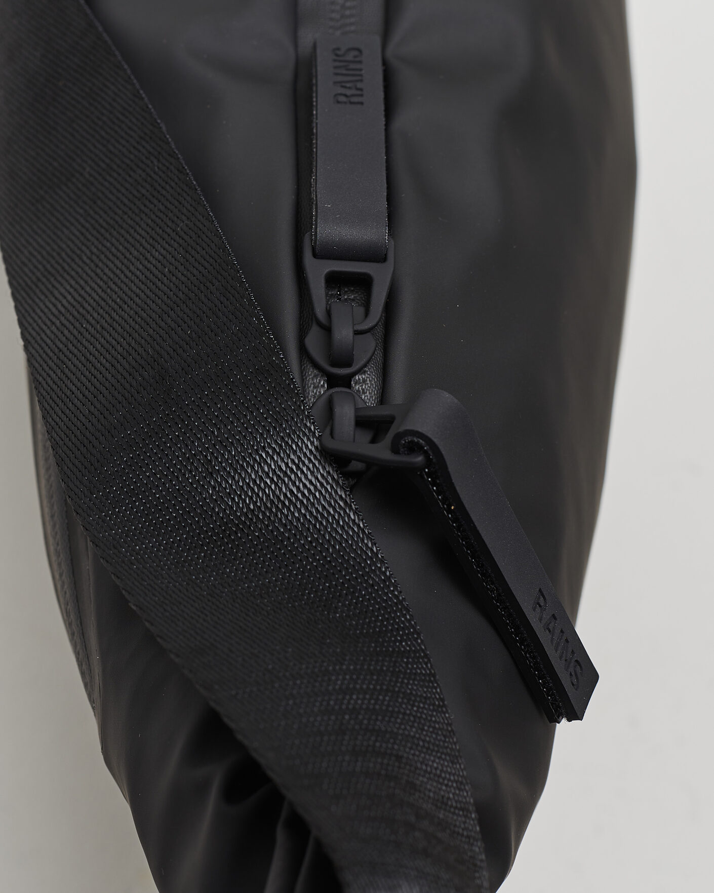 Mies | Laukut | RAINS | Dash Bum Bag Black