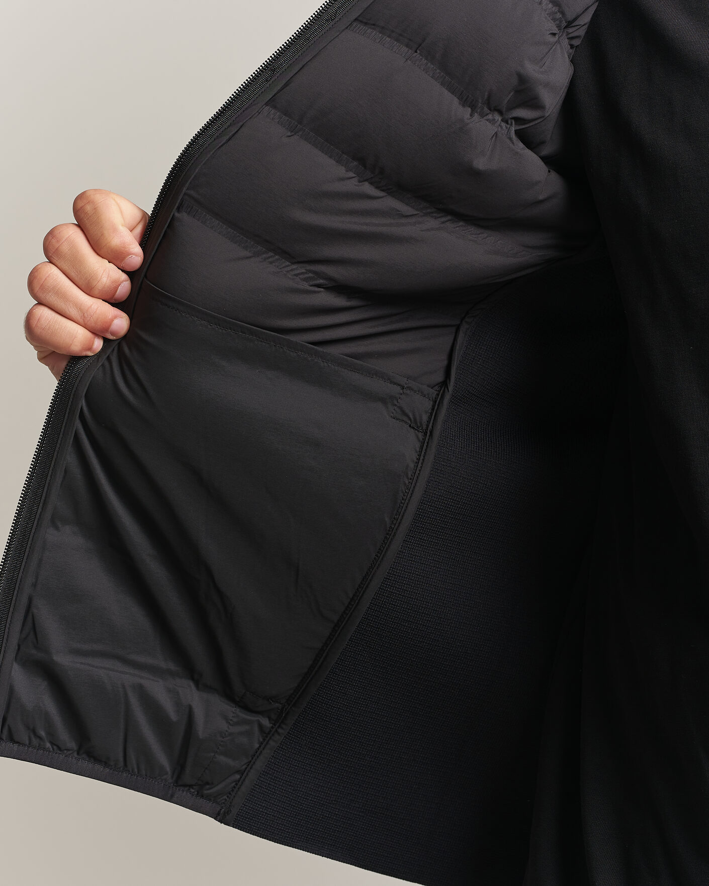 Mies | Takit | Sail Racing | Element Seamless Hybrid Jacket Carbon
